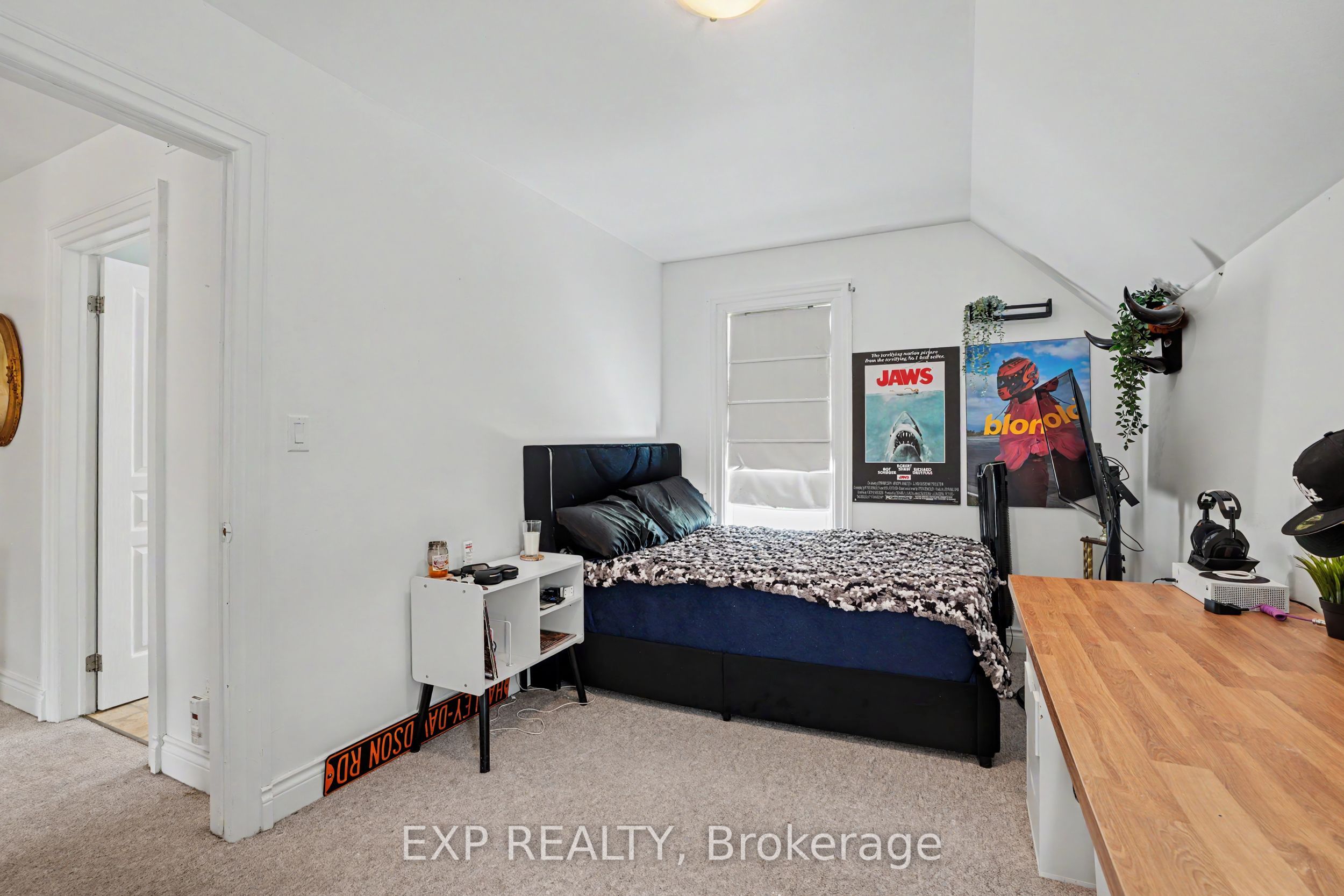 5330 Rainham Road S Property Photo 21