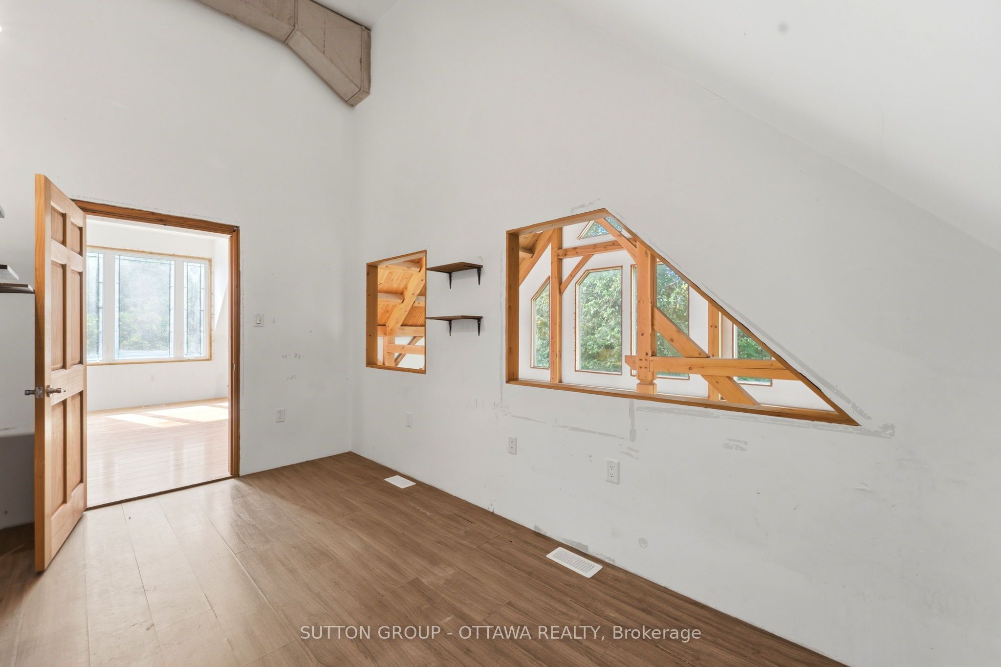 1715 Carsonby Road E Property Photo 31