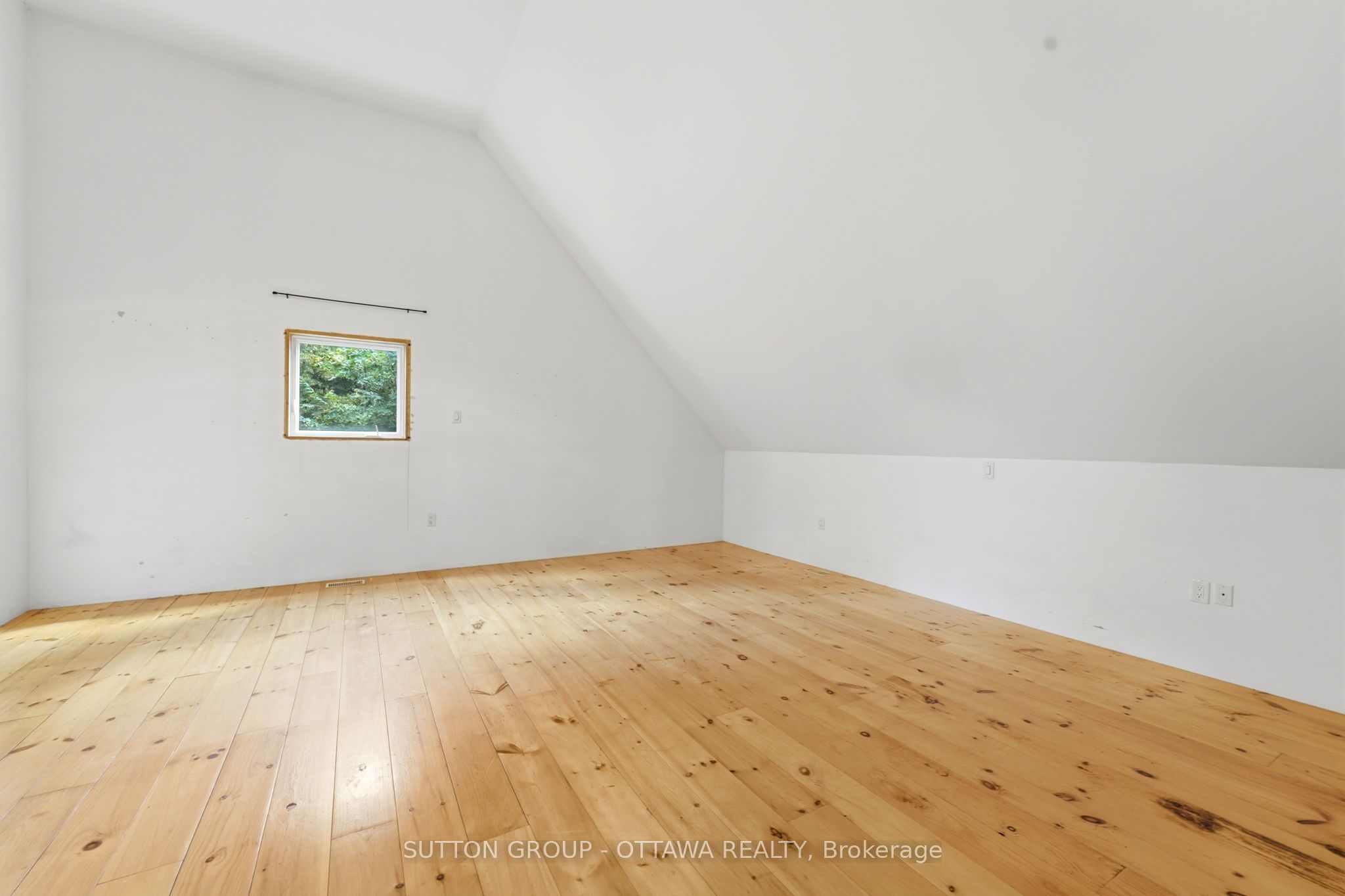 1715 Carsonby Road E Property Photo 33