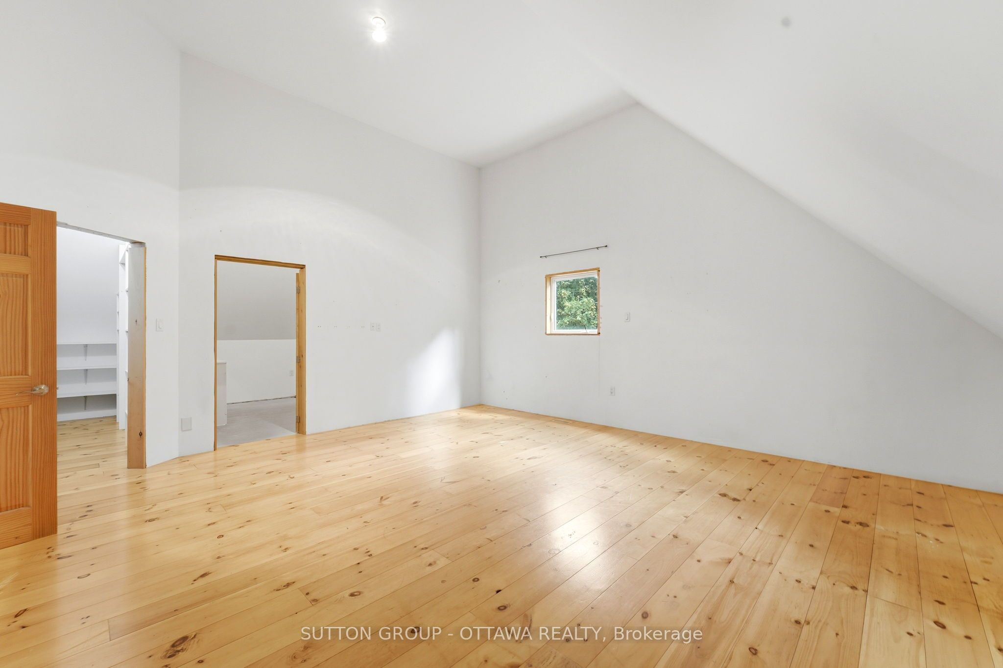 1715 Carsonby Road E Property Photo 35