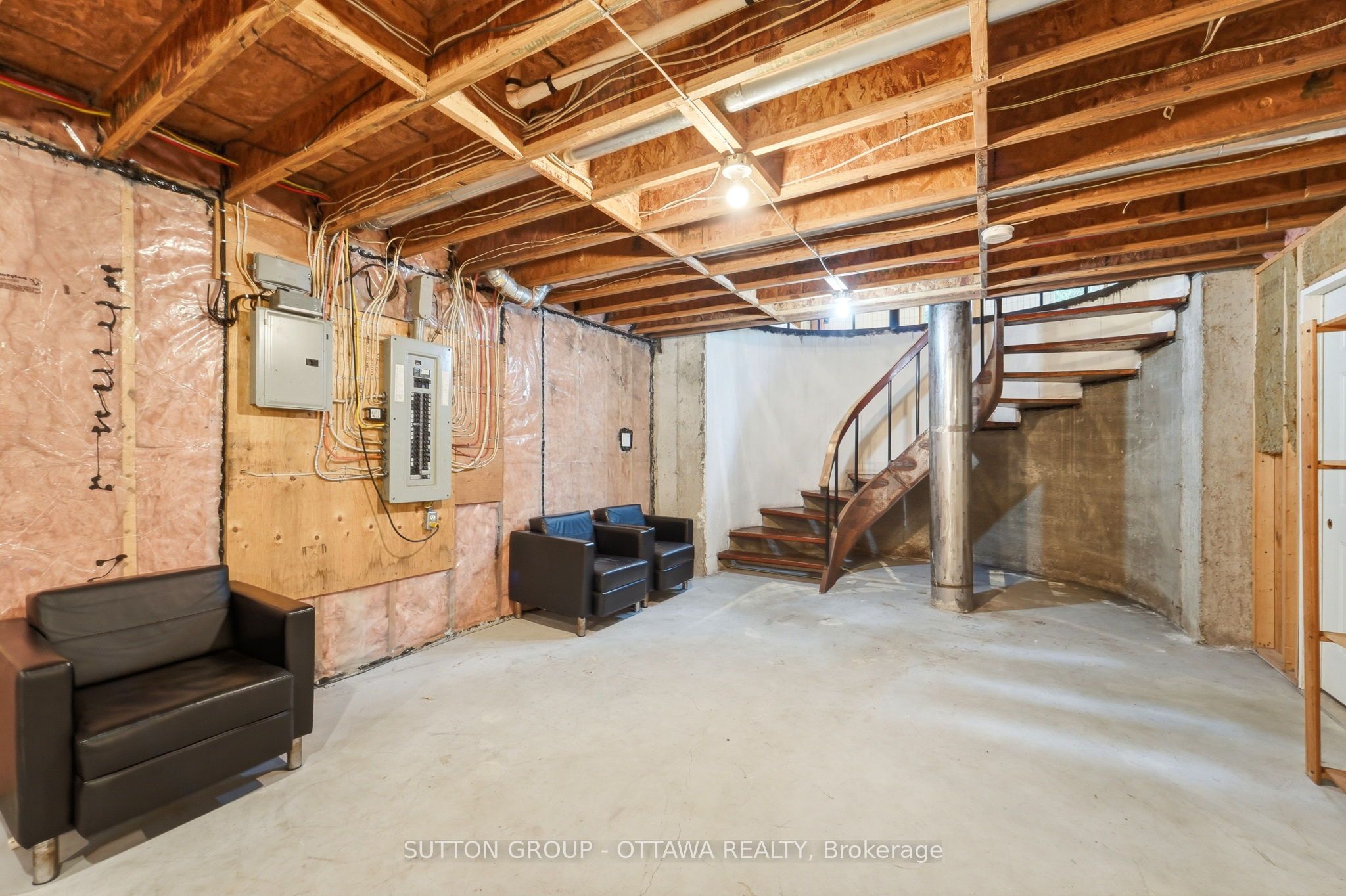 1715 Carsonby Road E Property Photo 40
