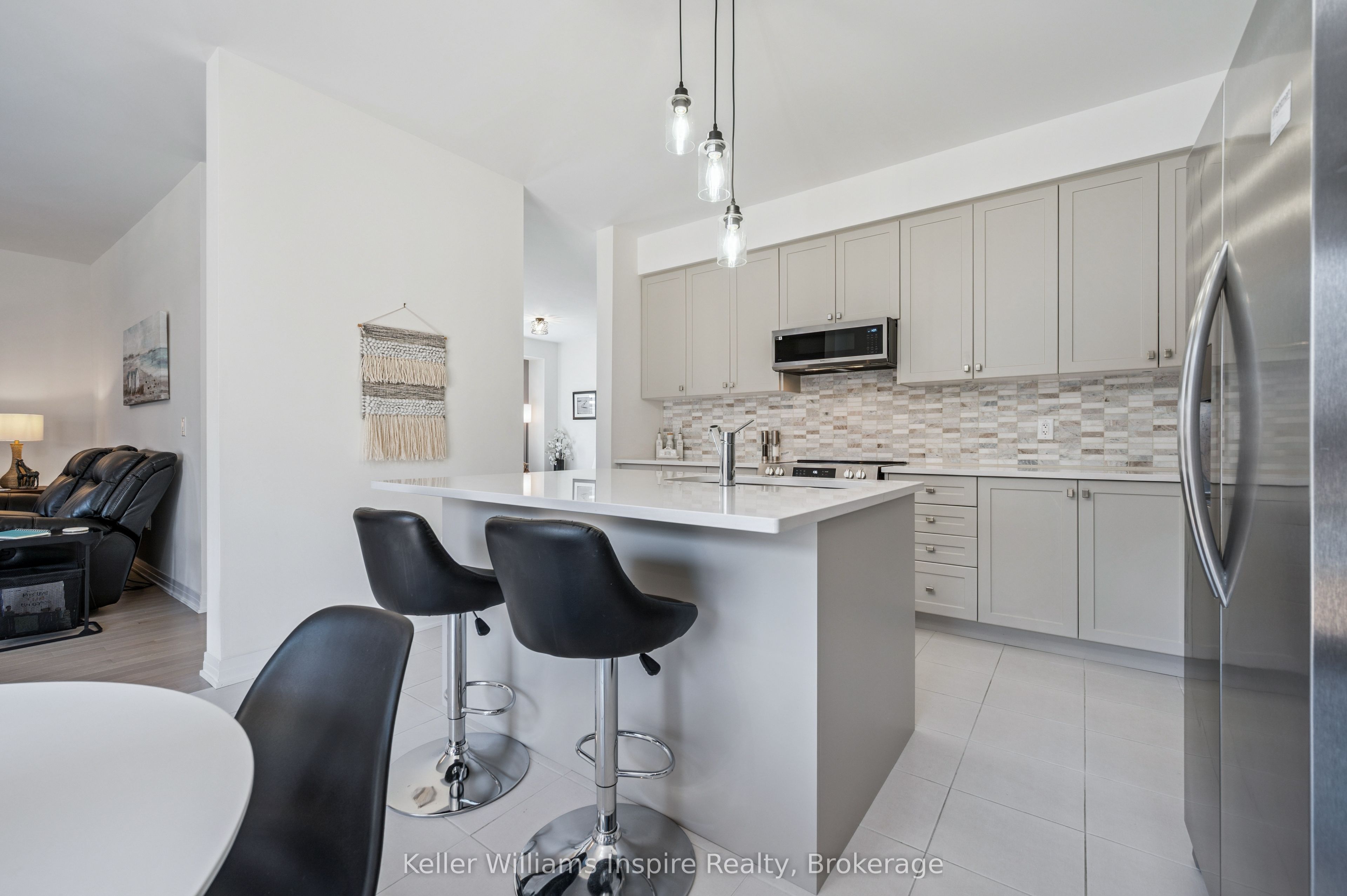 160 Raftis Street Property Photo 13