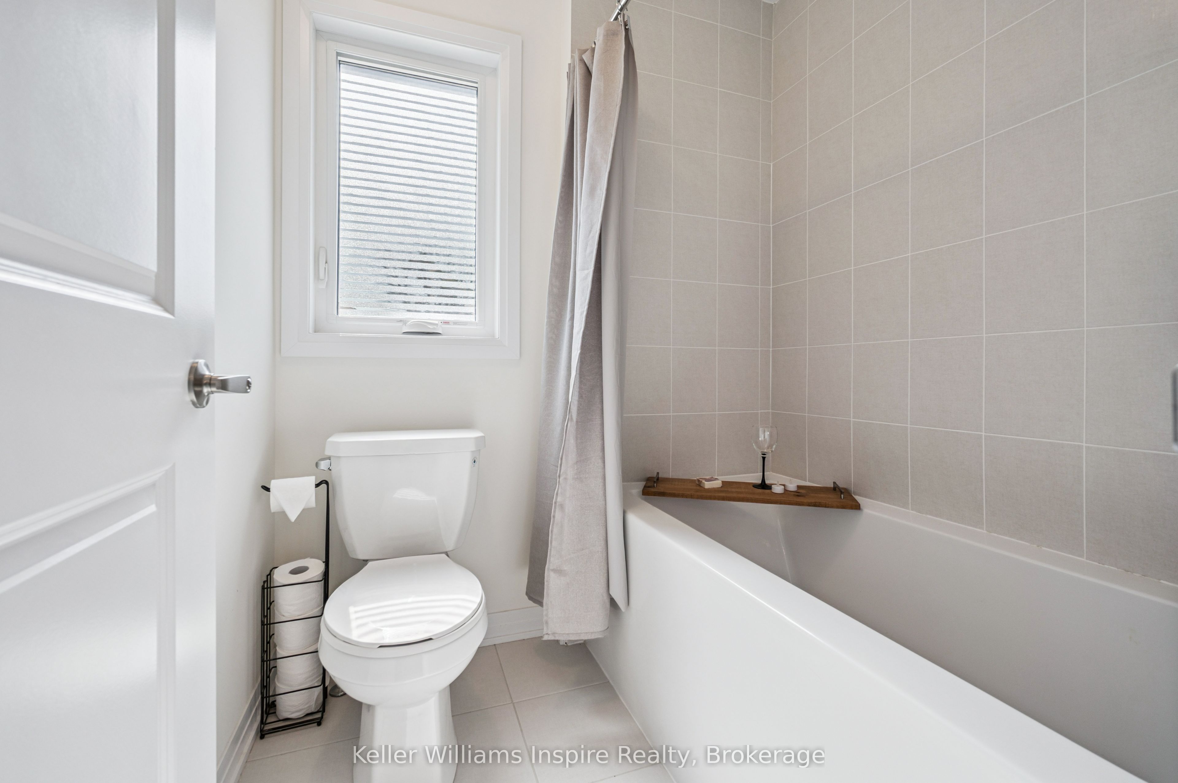 160 Raftis Street Property Photo 24