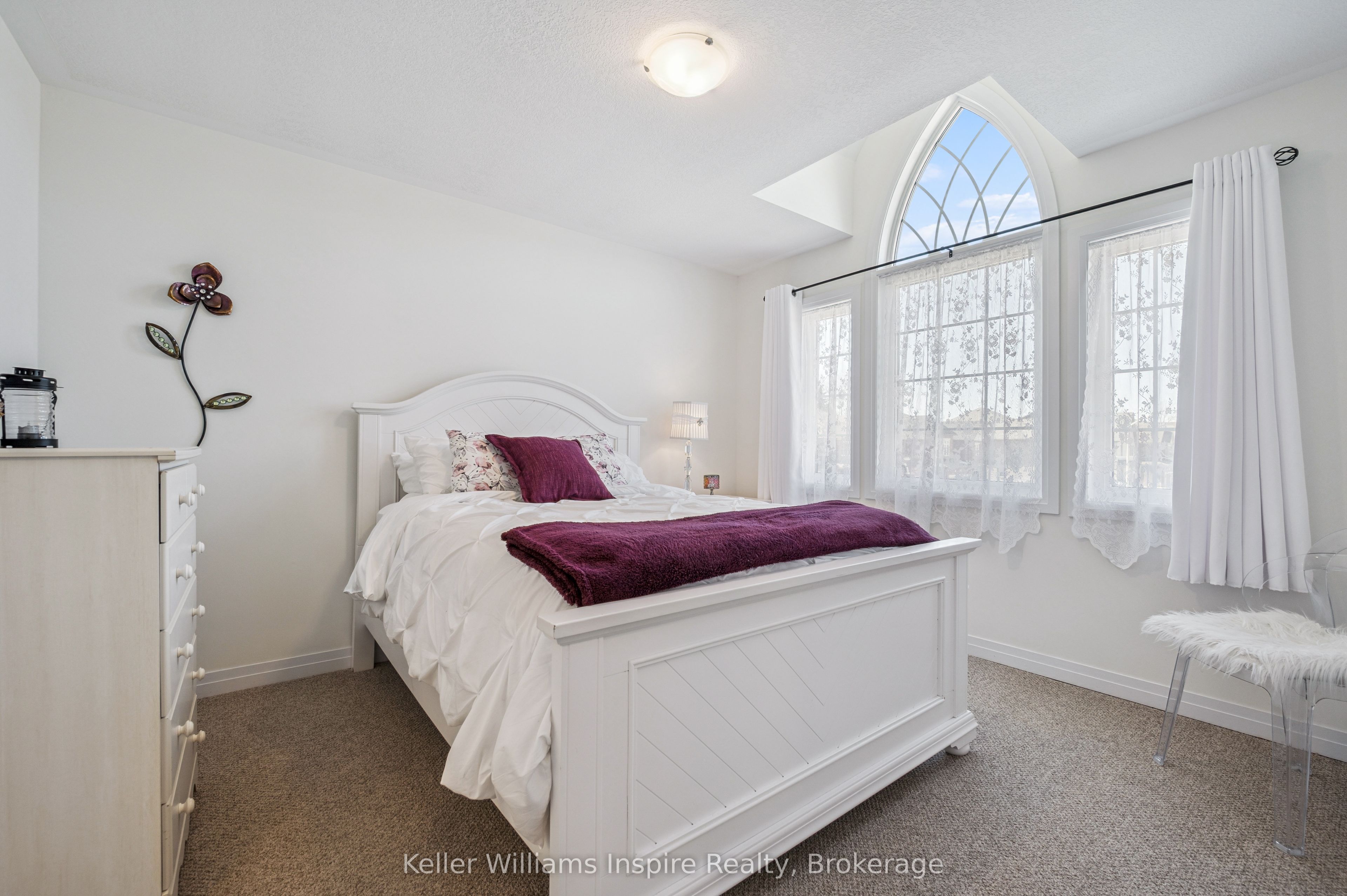 160 Raftis Street Property Photo 25