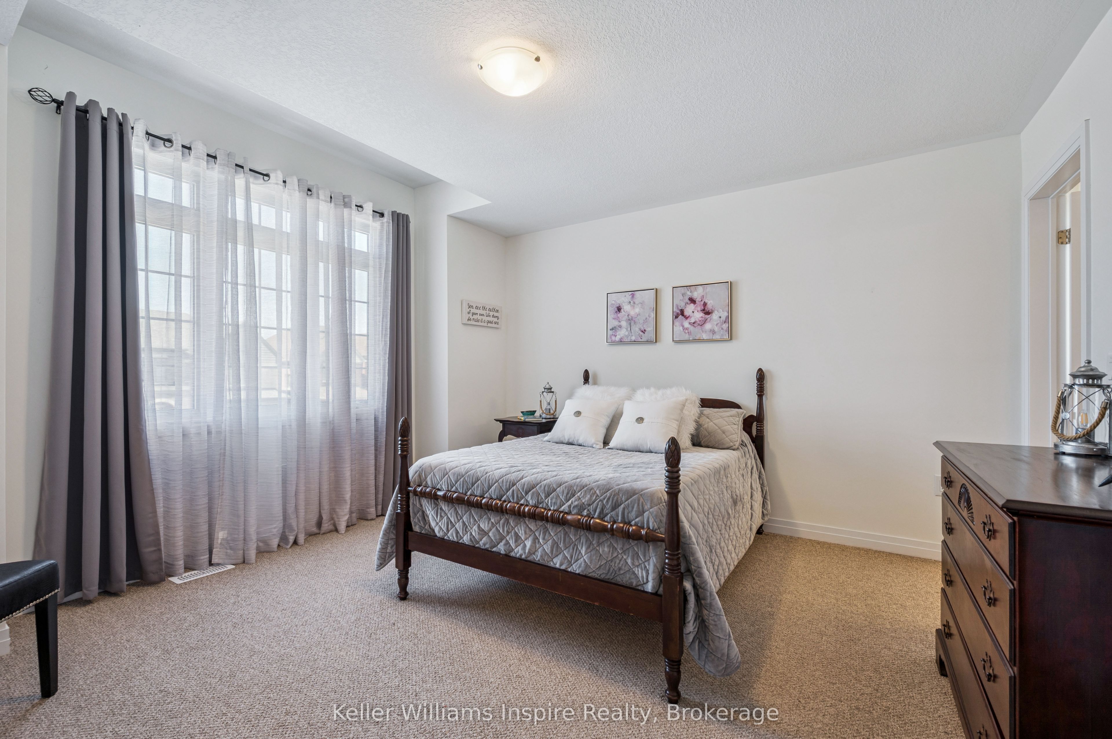 160 Raftis Street Property Photo 26
