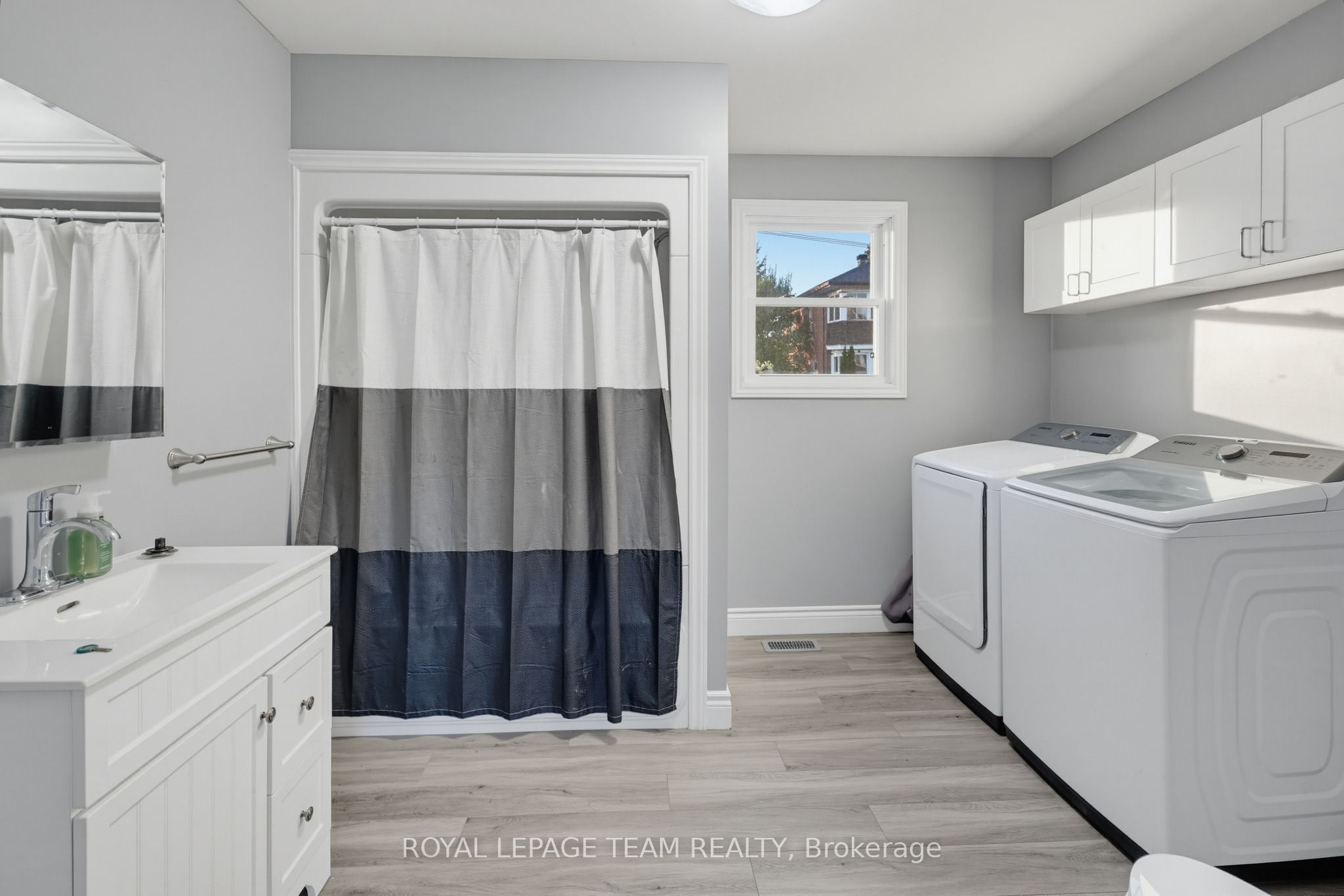 81 Bank Street S Property Photo 15