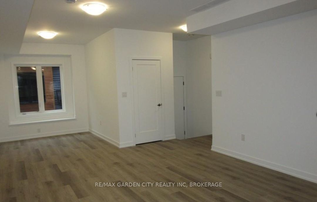 781 Clare Avenue 322 Property Photo 3