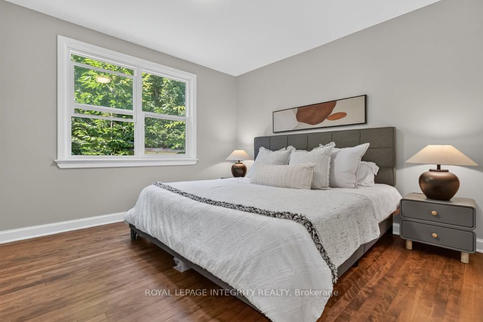 228 Woodroffe Avenue 2 Property Photo 5