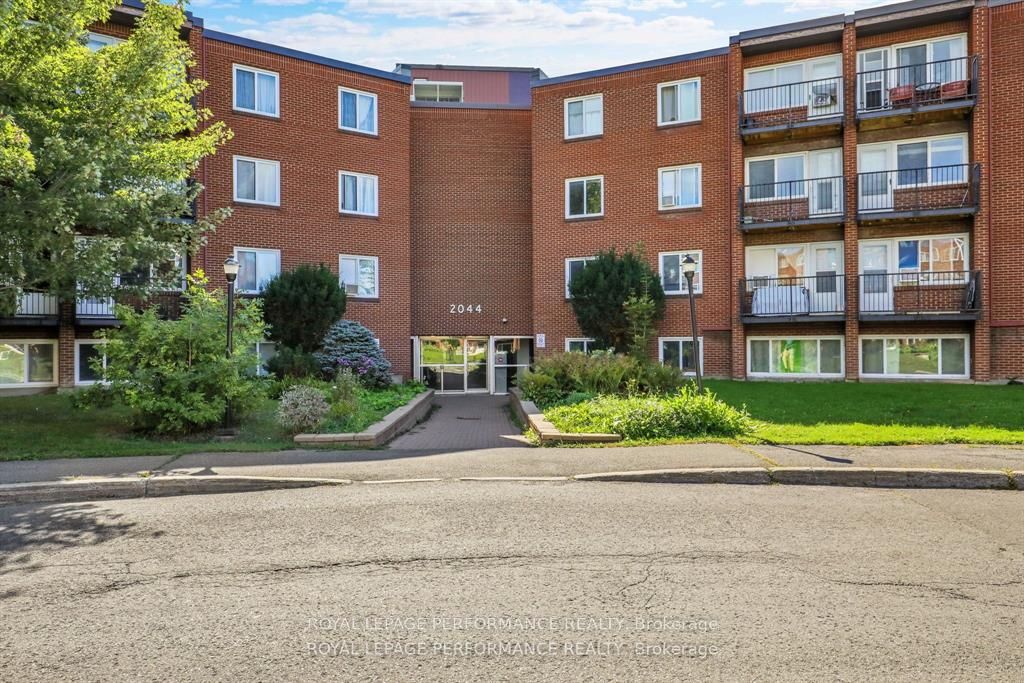 2044 Arrowsmith Drive 208C Property Photo 1