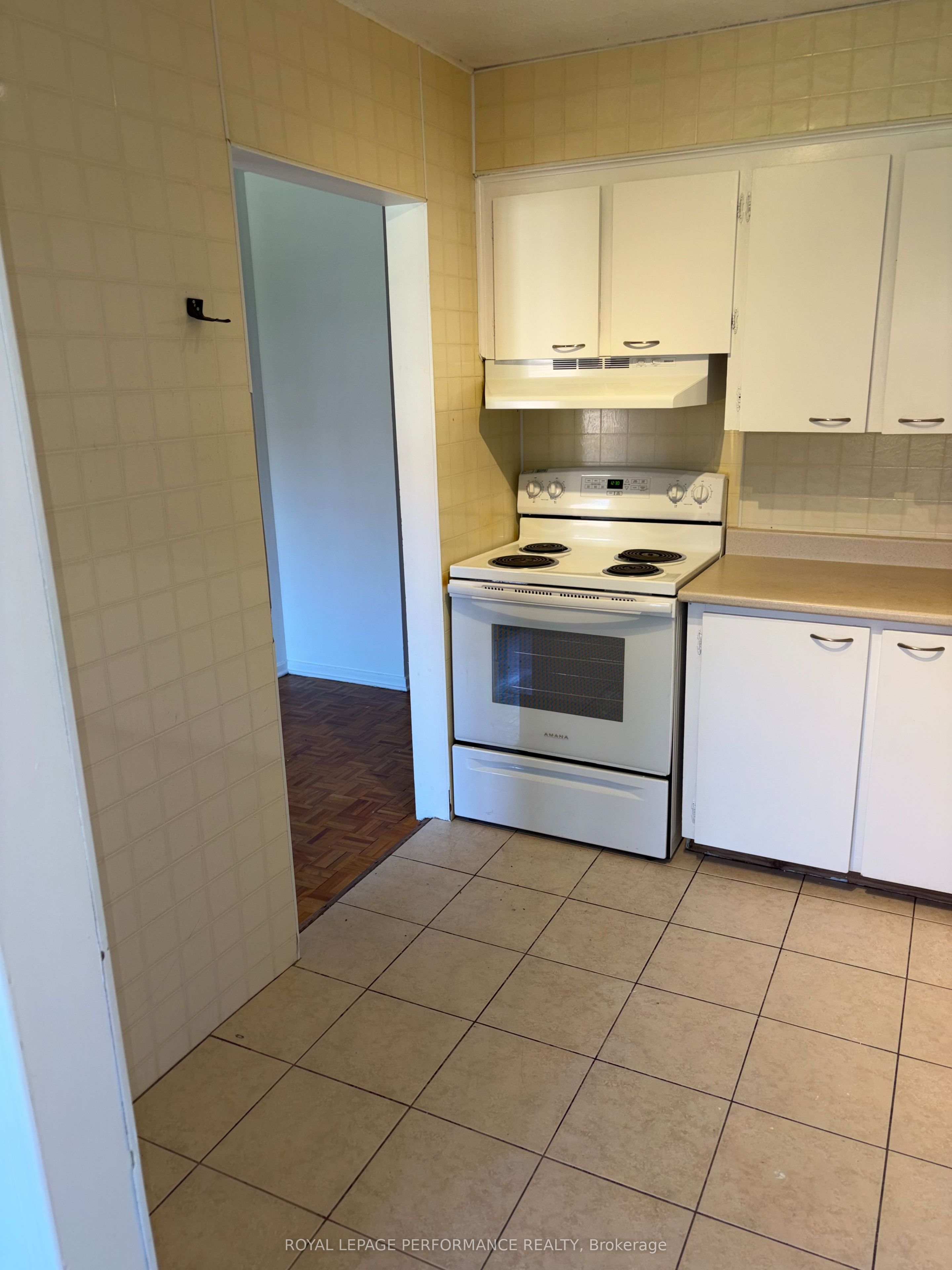 2044 Arrowsmith Drive 208c Property Photo 4