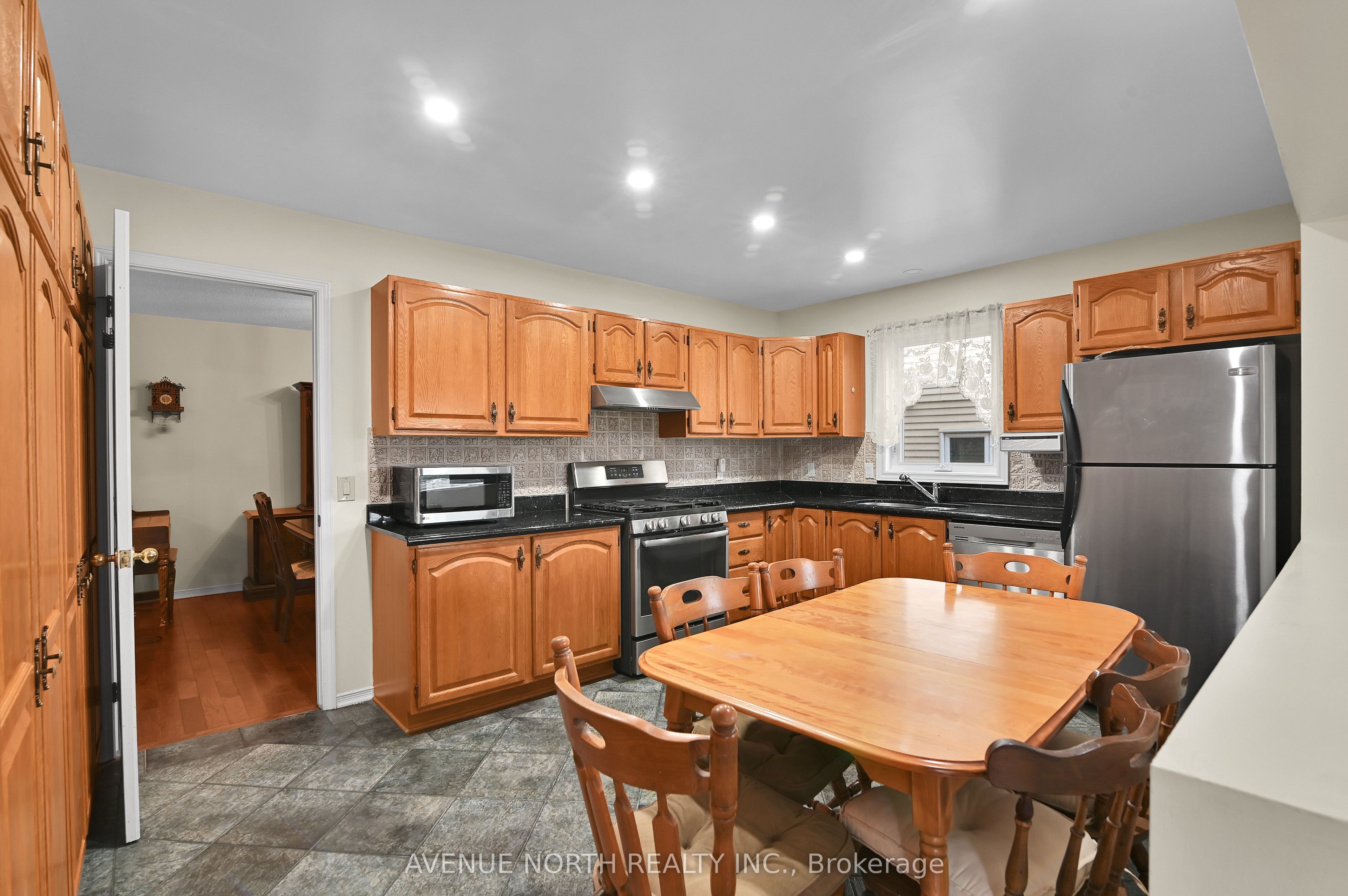 48 Hackett Street Property Photo 13