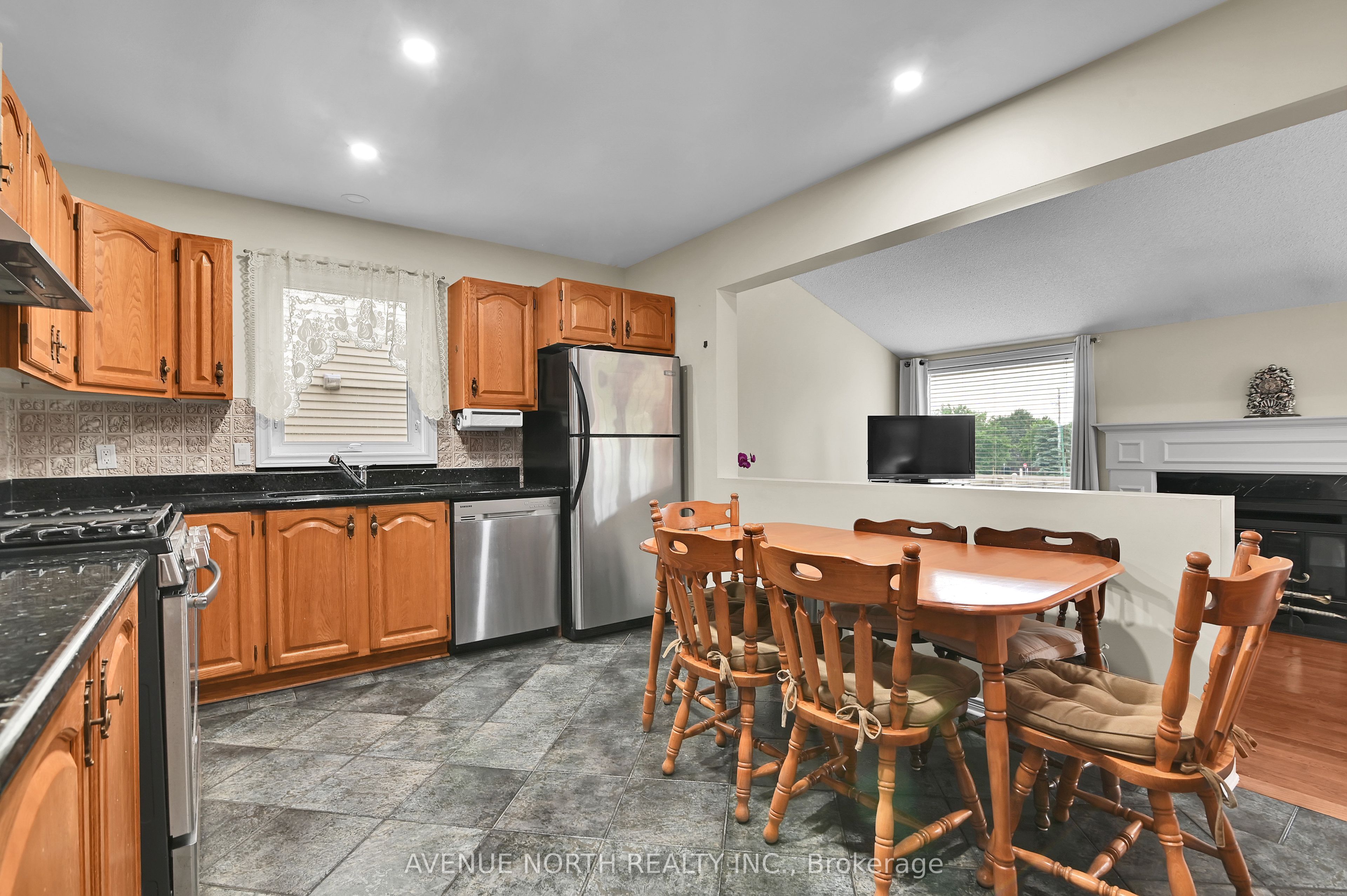 48 Hackett Street Property Photo 14