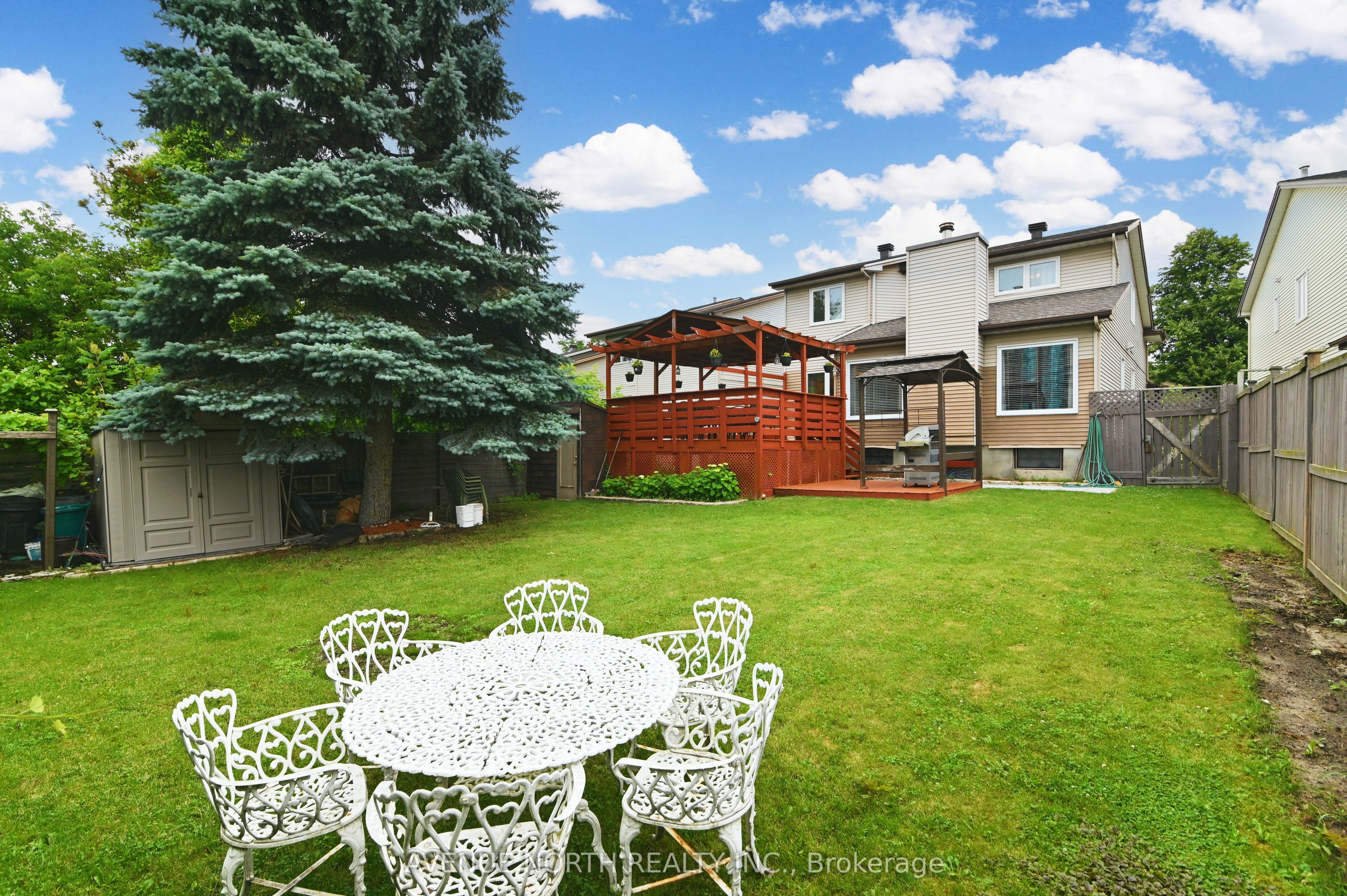48 Hackett Street Property Photo 38