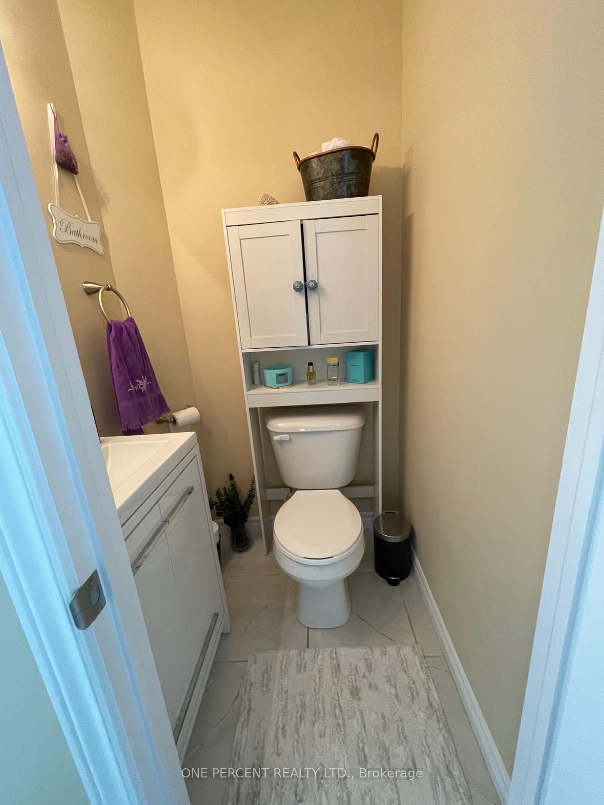 48 Arbour Glen Crescent Property Photo 10
