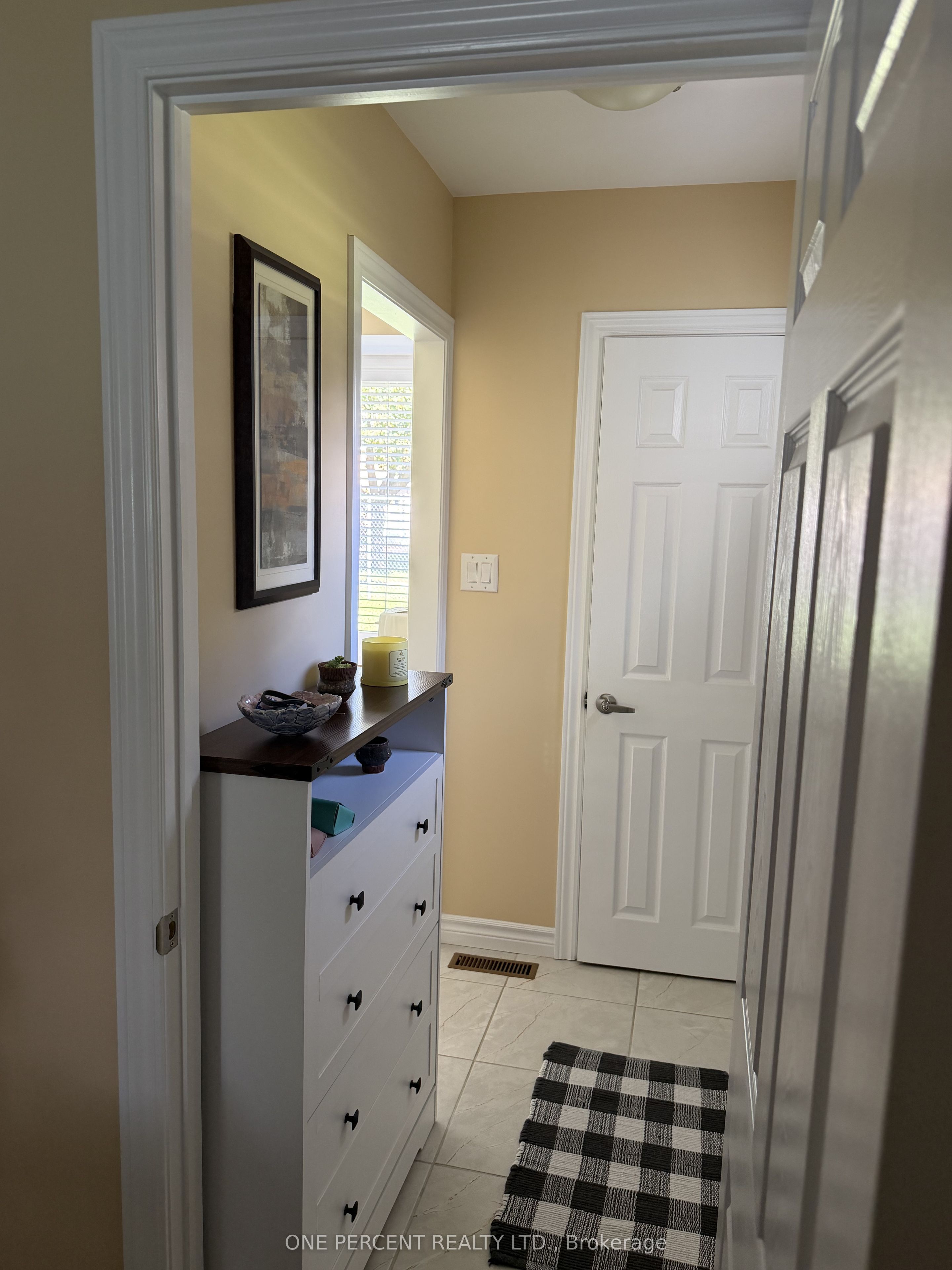 48 Arbour Glen Crescent Property Photo 12