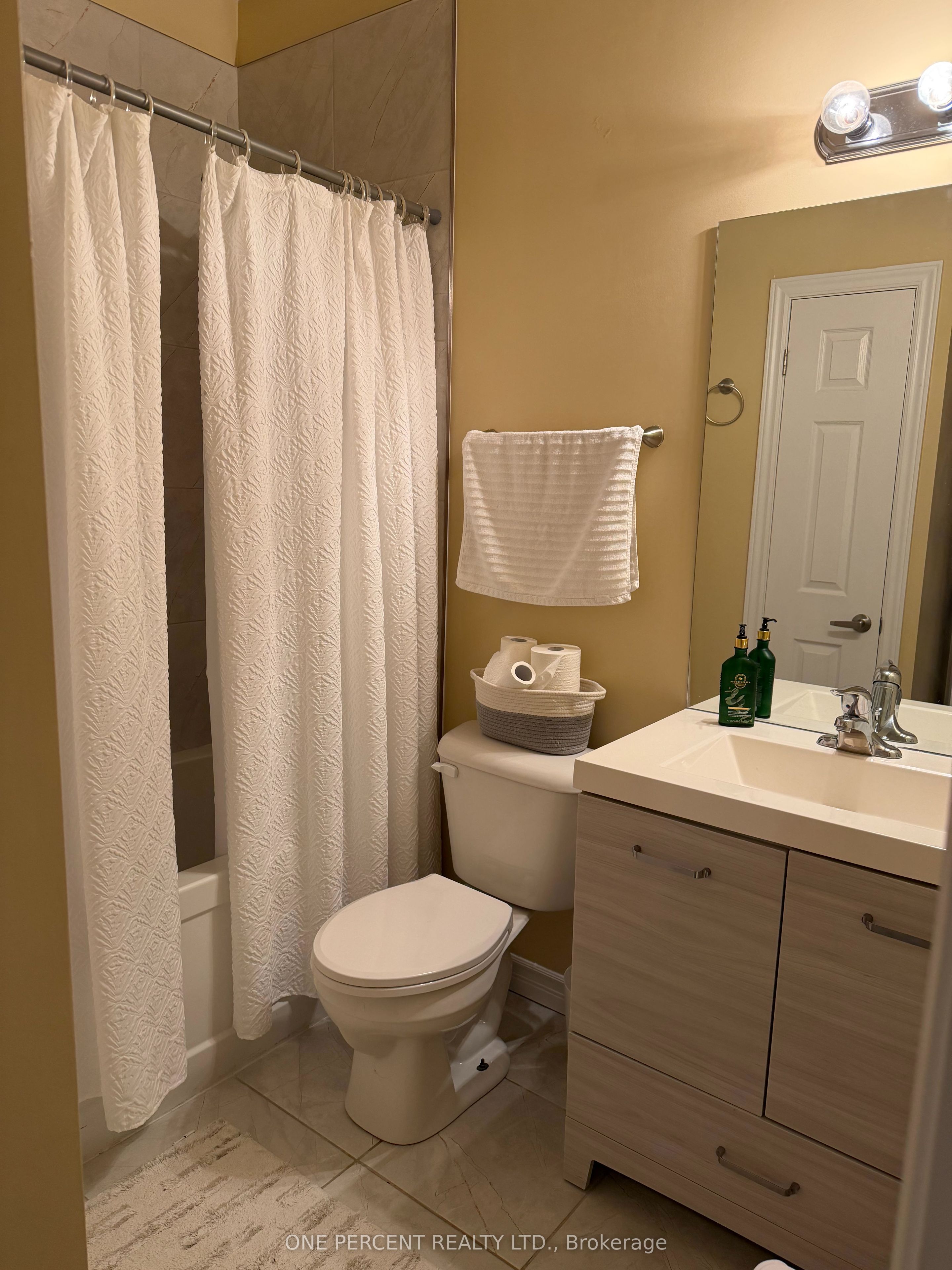48 Arbour Glen Crescent Property Photo 16