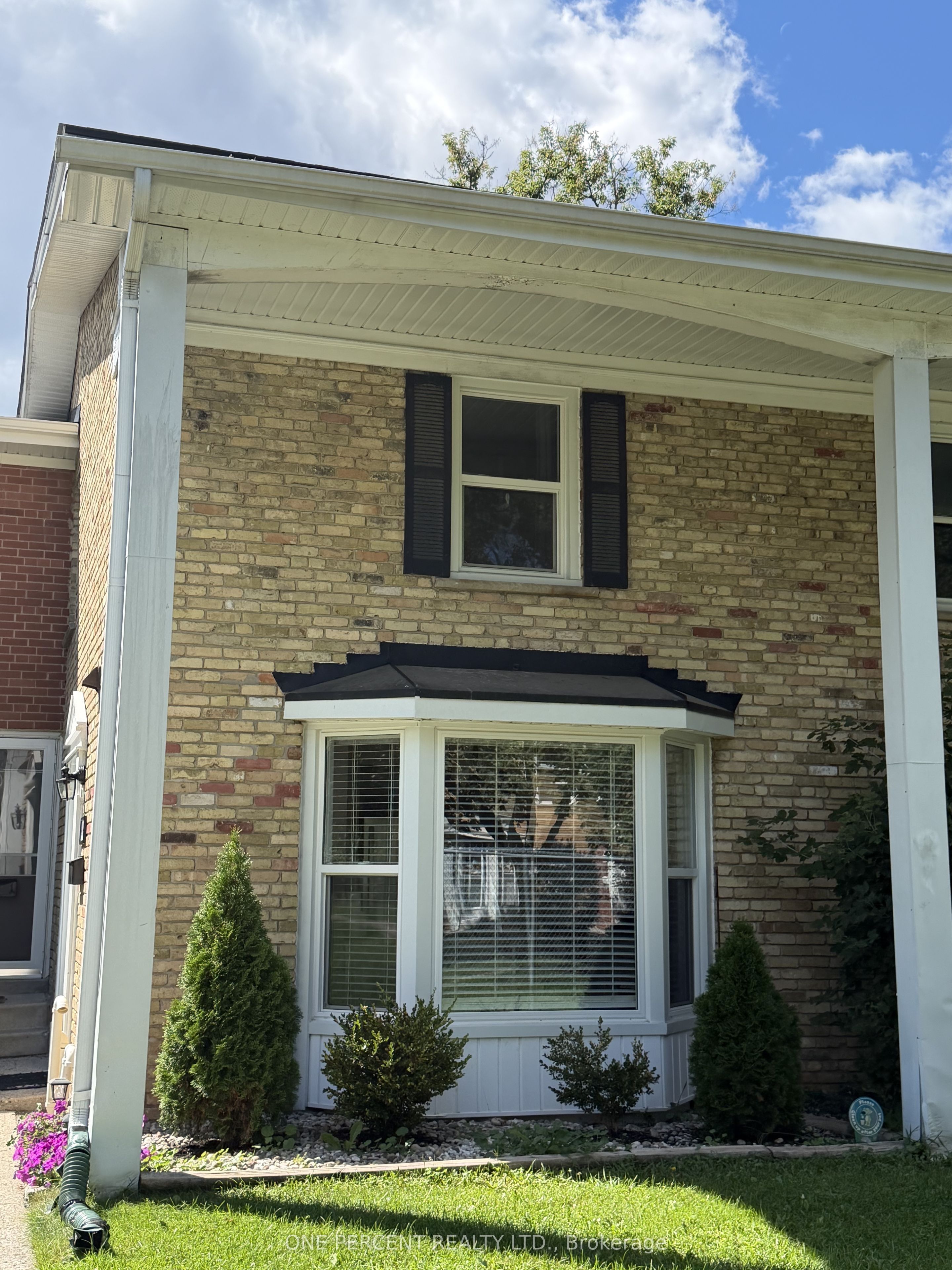 48 Arbour Glen Crescent 26 Property Photo 1