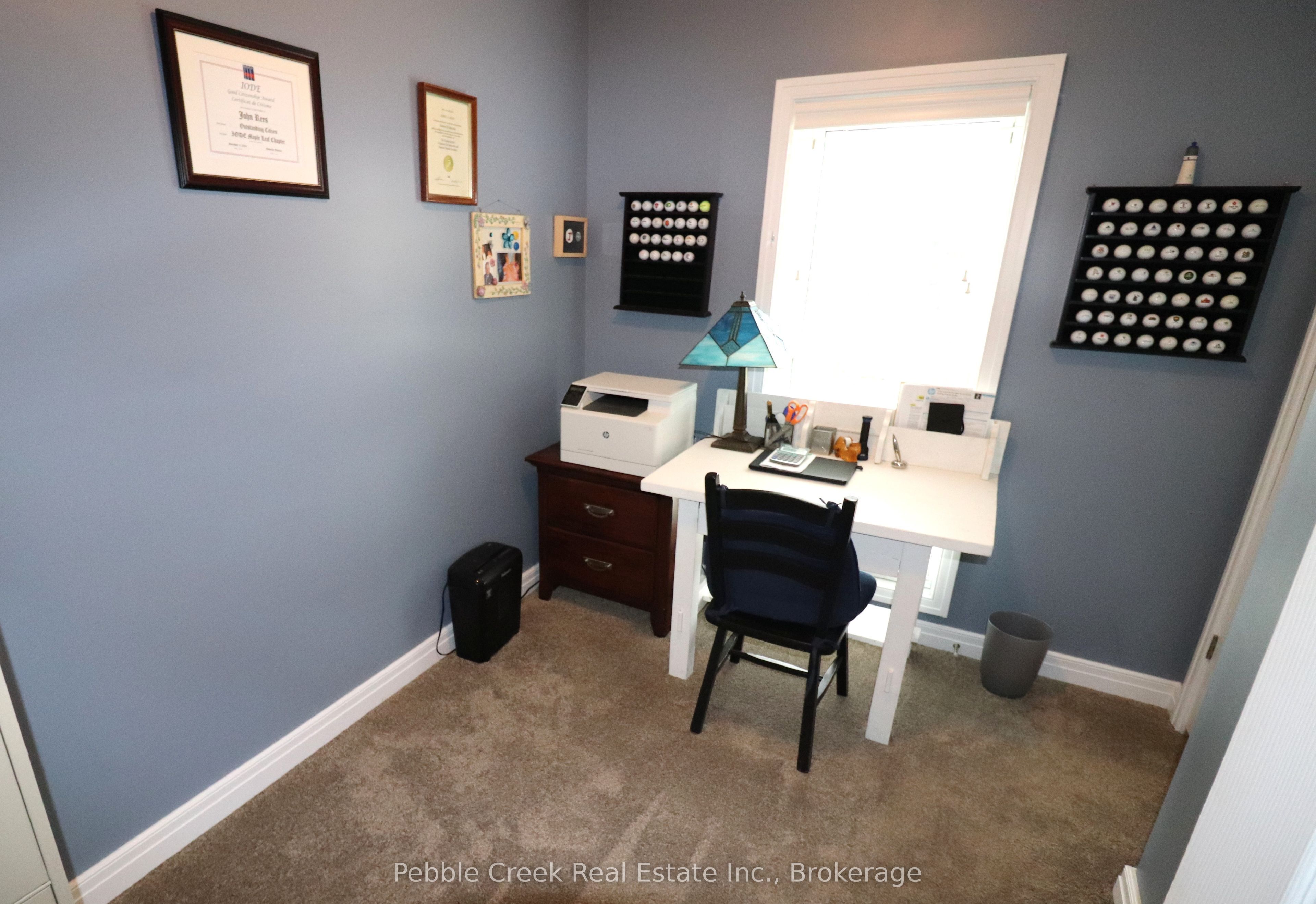206 Picton Street E Property Photo 28