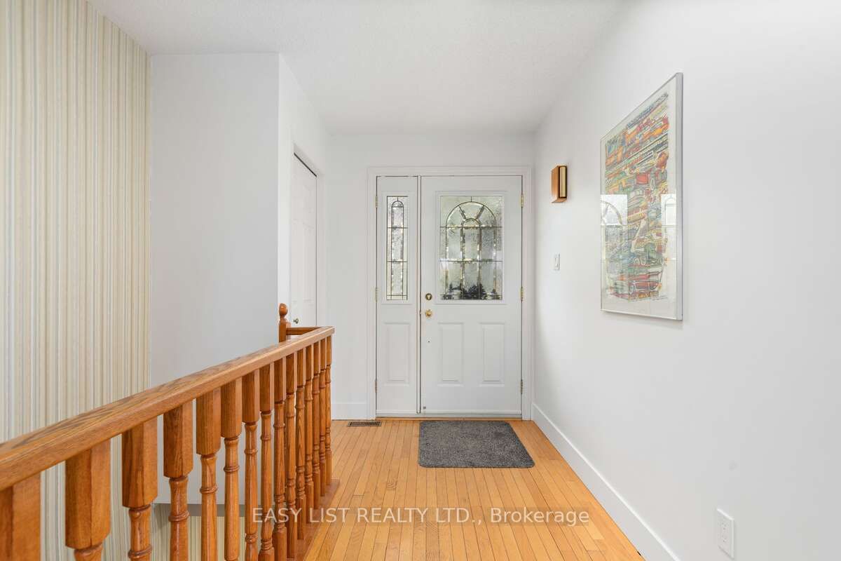 456 Old Surrey Lane Property Photo 4