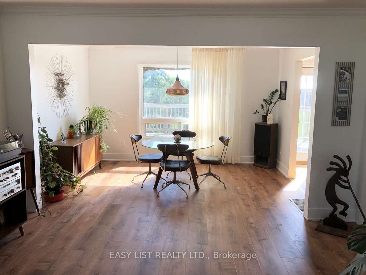 456 Old Surrey Lane Property Photo 19