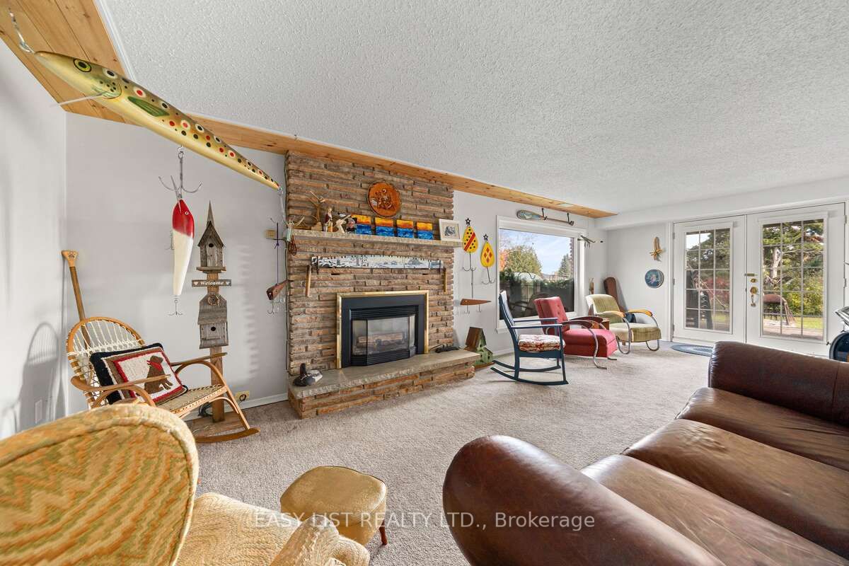 456 Old Surrey Lane Property Photo 24