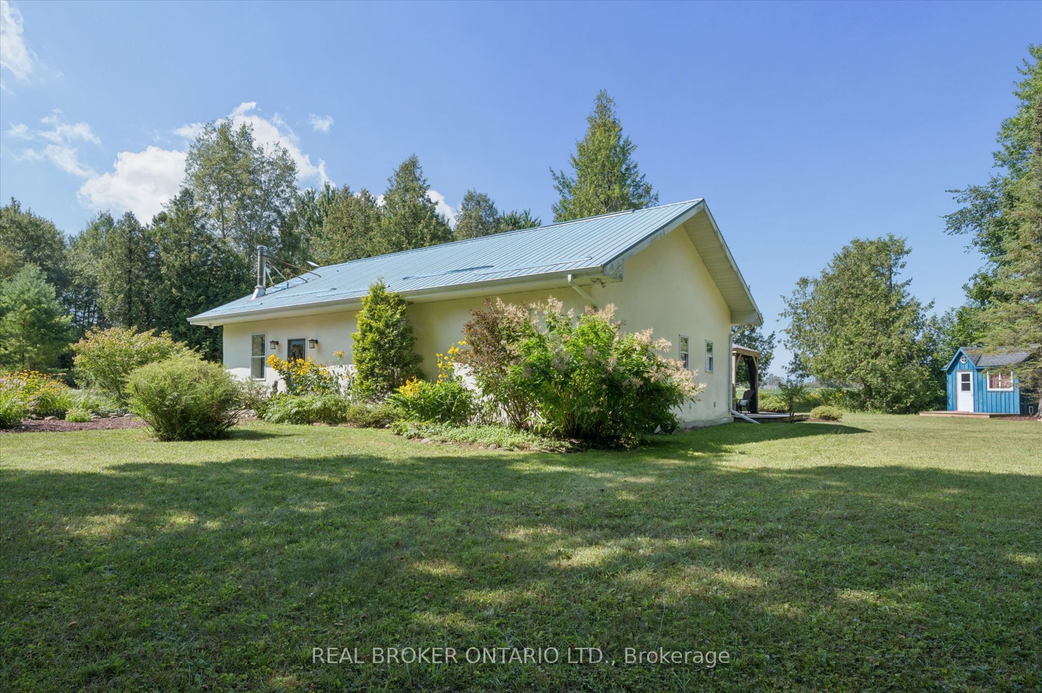 5578 11th Line Property Photo 19