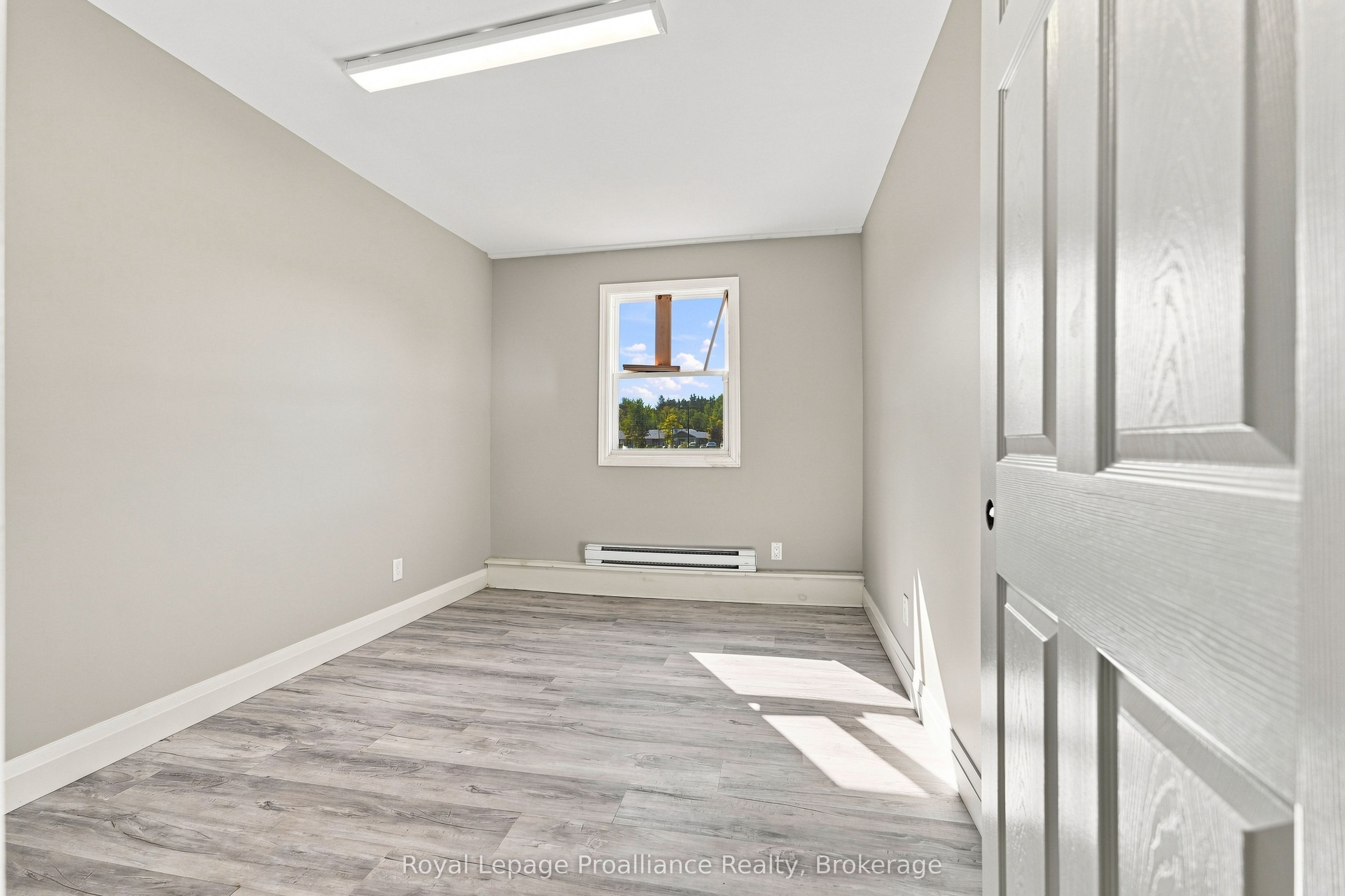 12541 Highway 41 Property Photo 11
