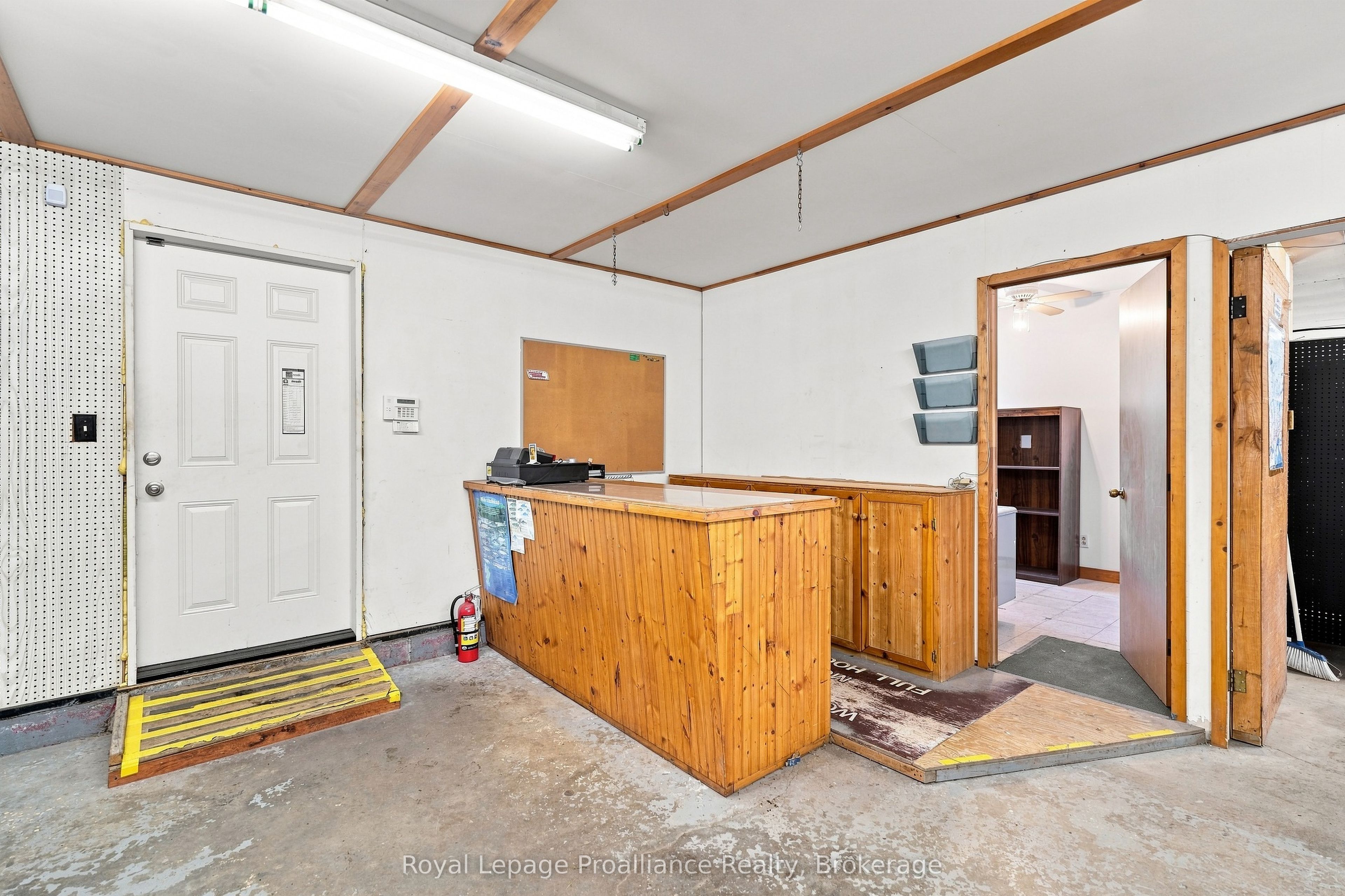 12541 Highway 41 Property Photo 22