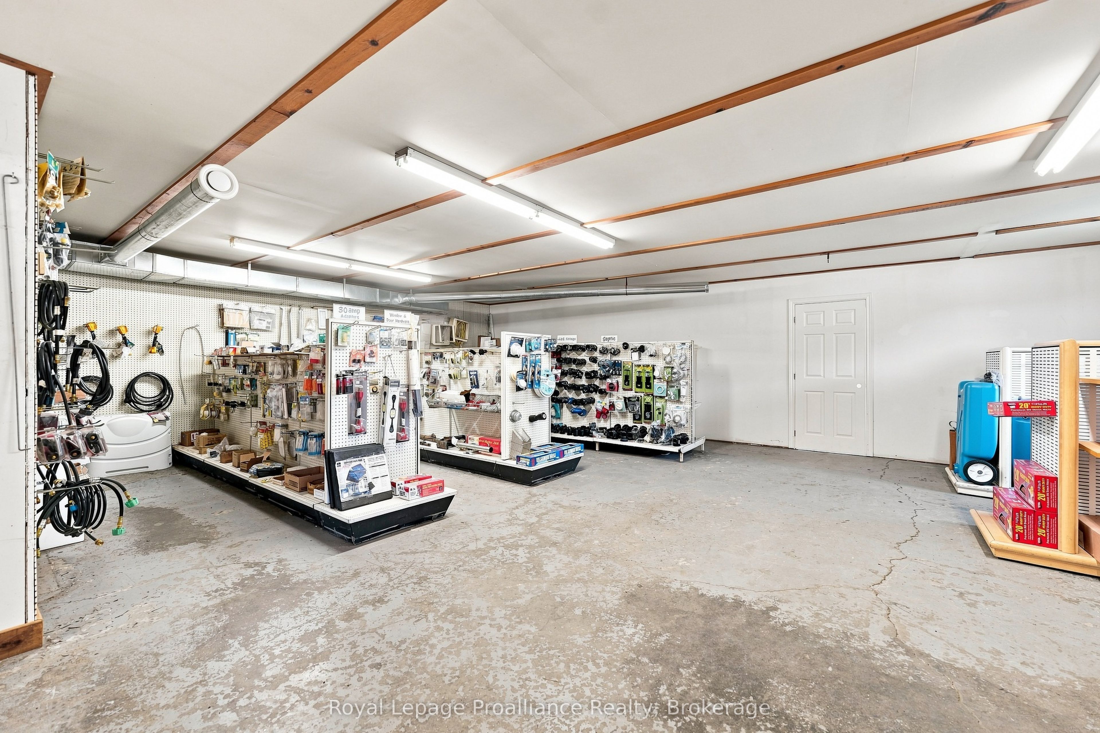 12541 Highway 41 Property Photo 27