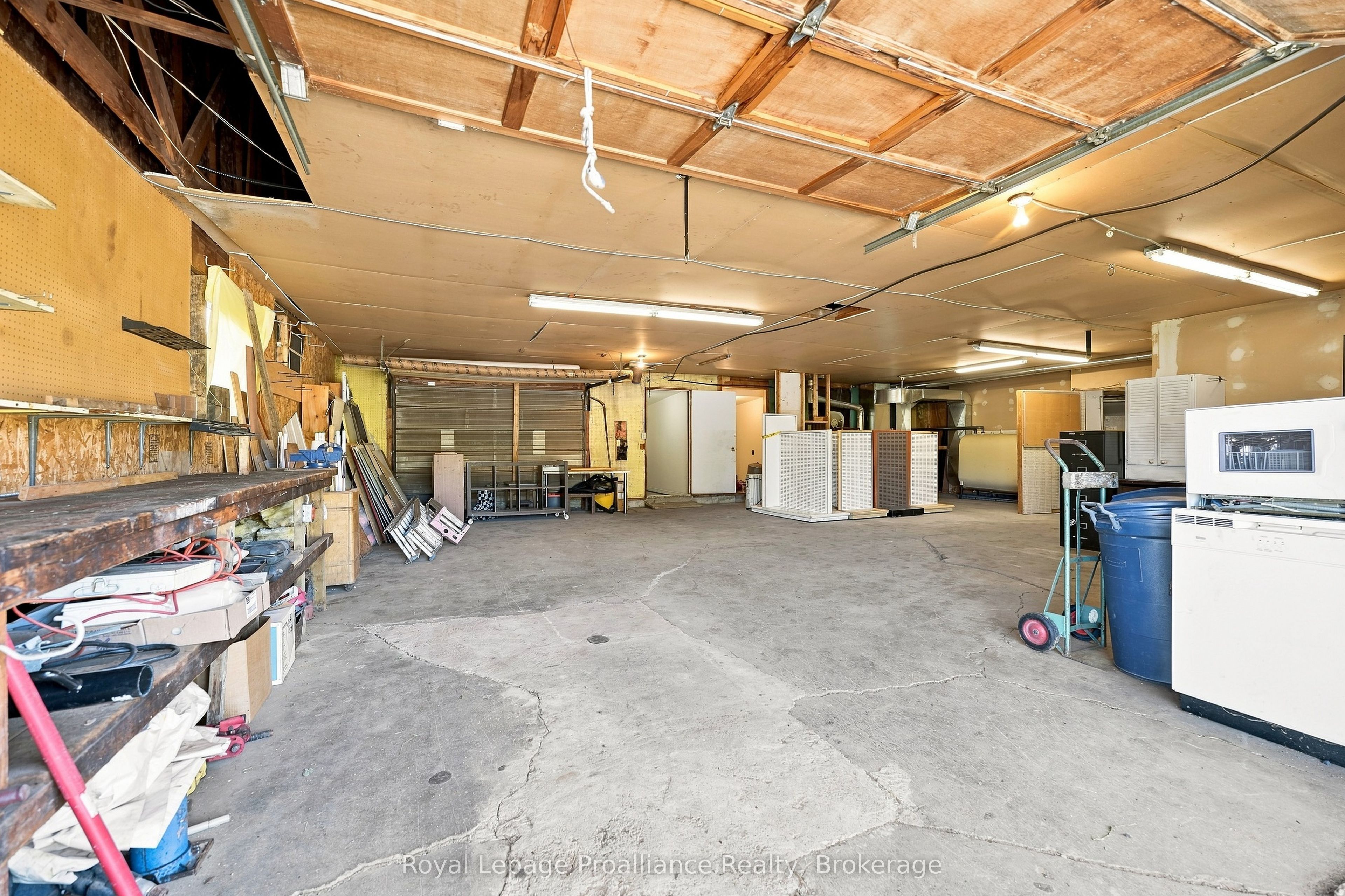 12541 Highway 41 Property Photo 28