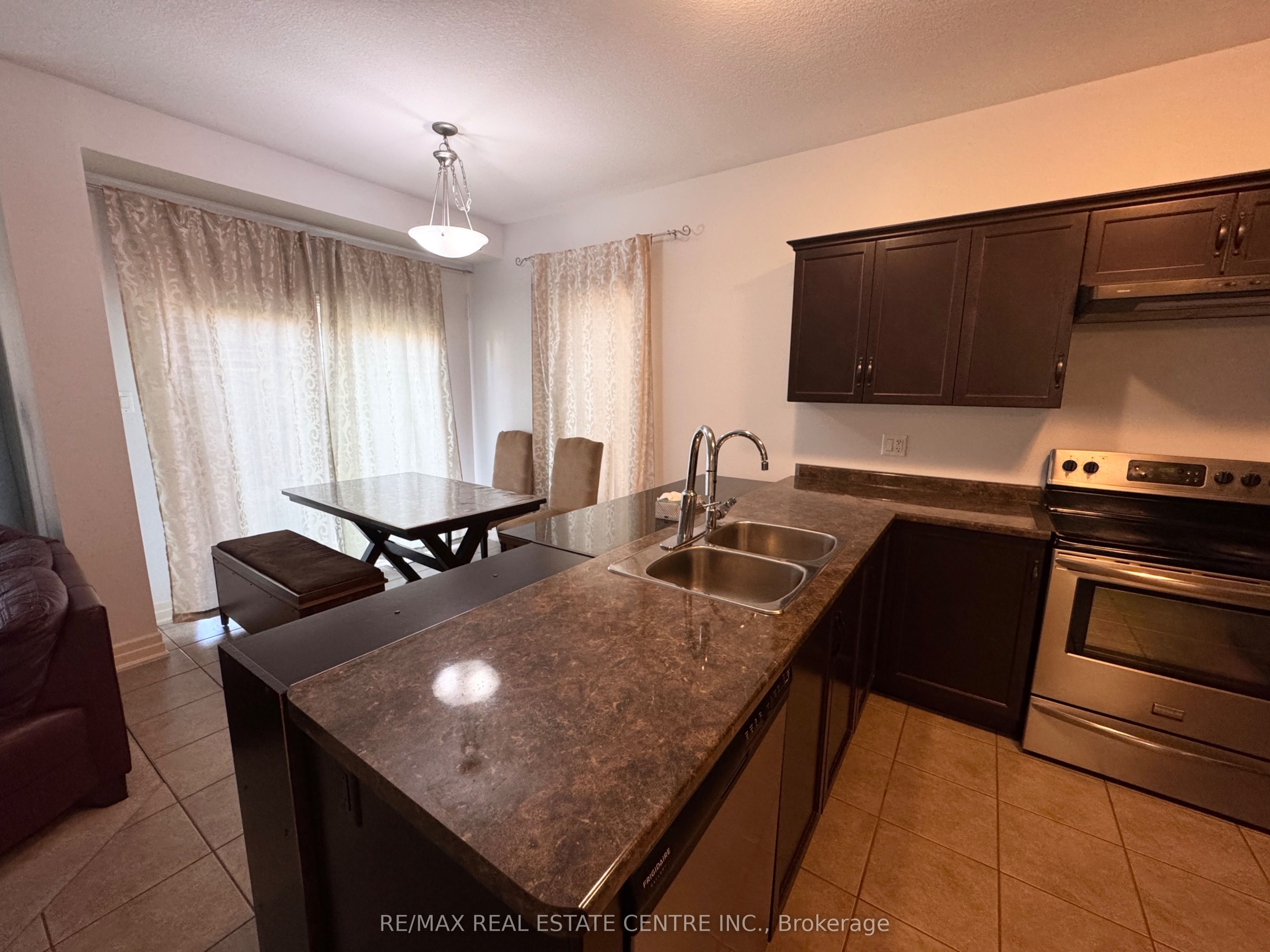 32 Hodgson Drive Property Photo 10