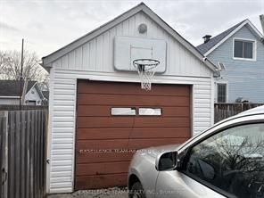 225 8th Street W Property Photo 2
