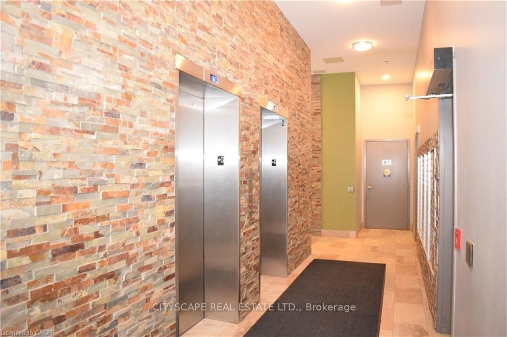 308 Lester Street 511 Property Photo 6