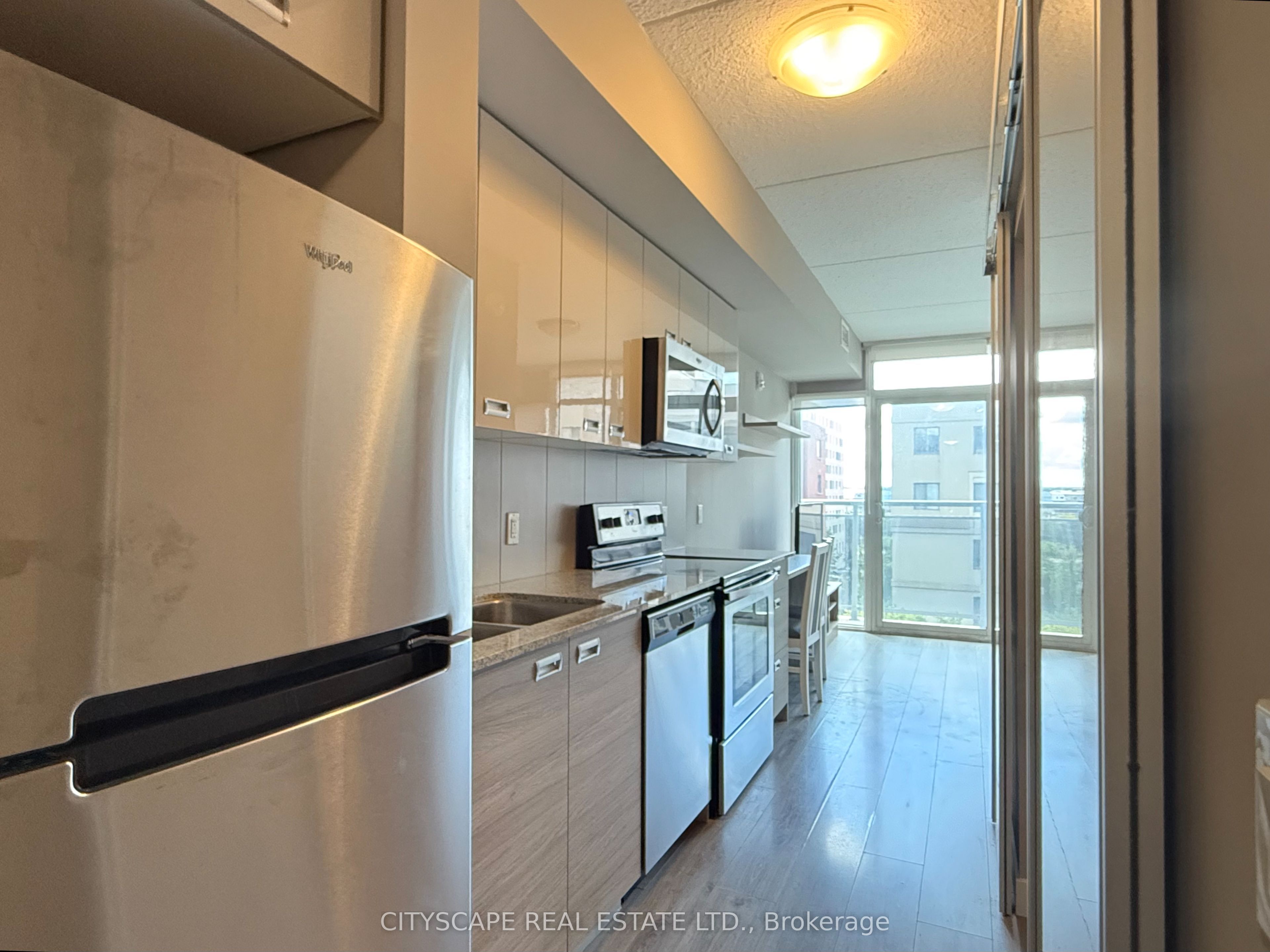 308 Lester Street 511 Property Photo 8