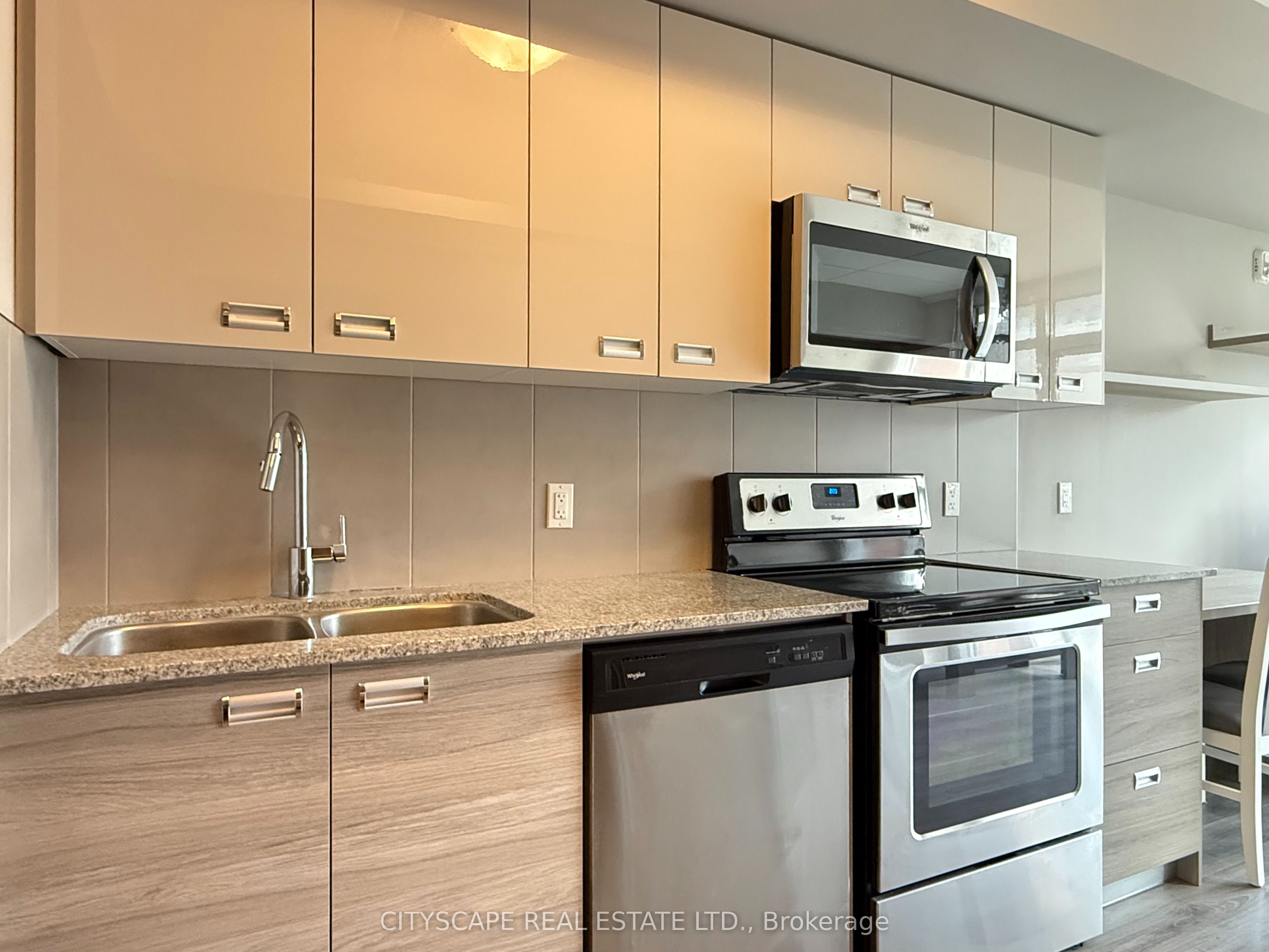 308 Lester Street 511 Property Photo 9