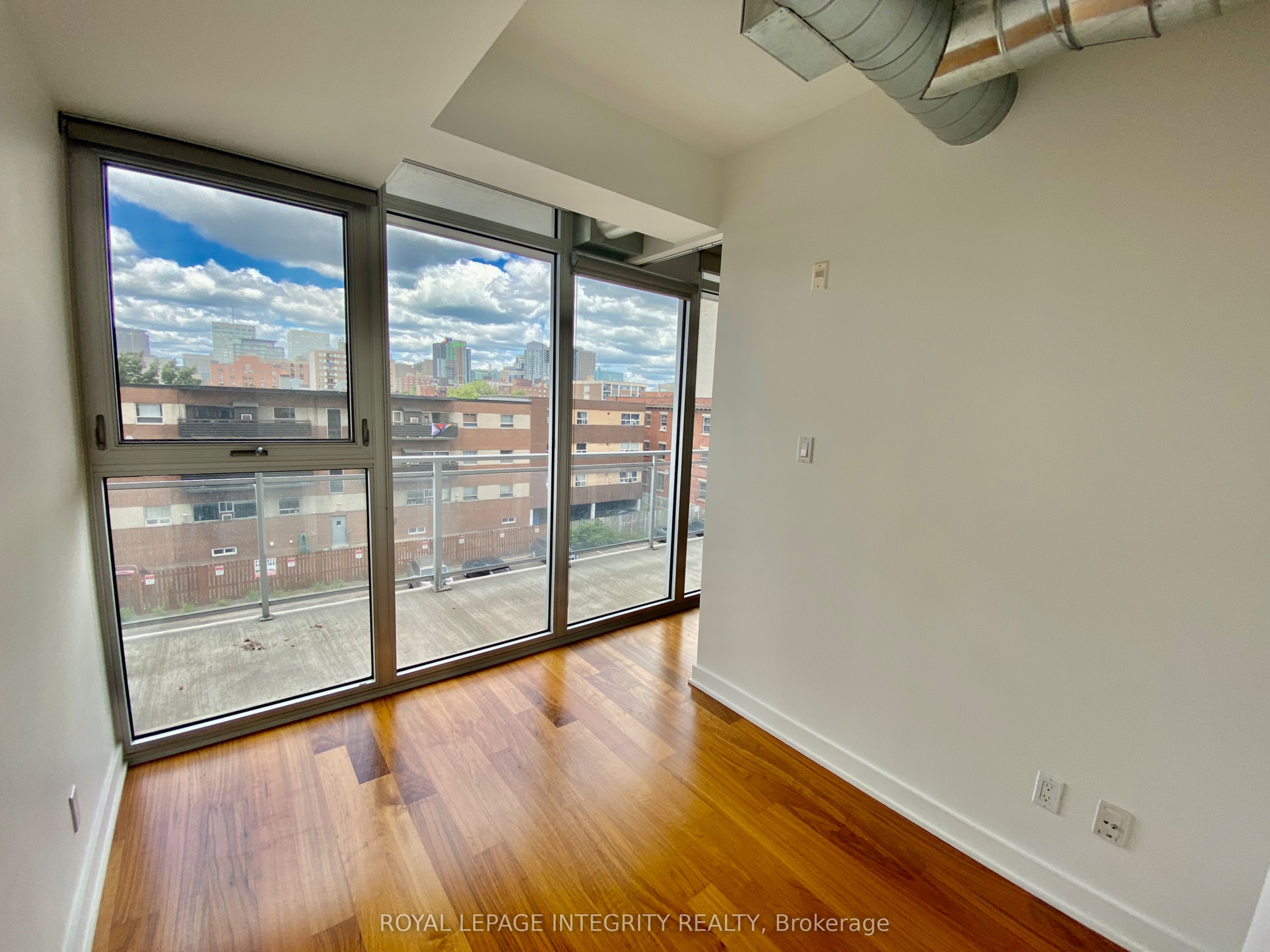 354 Gladstone Avenue 331 Property Photo 10
