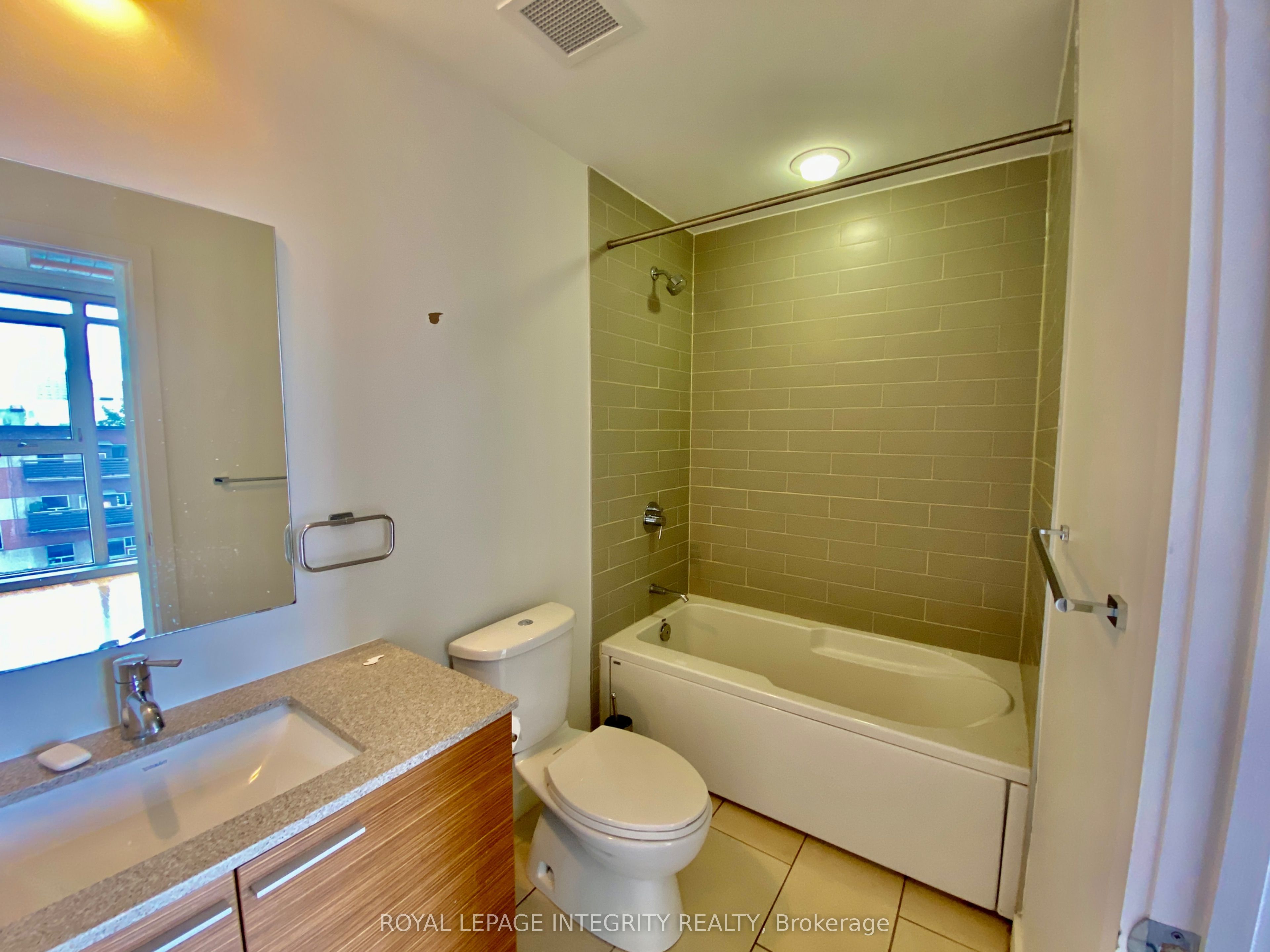 354 Gladstone Avenue 331 Property Photo 17
