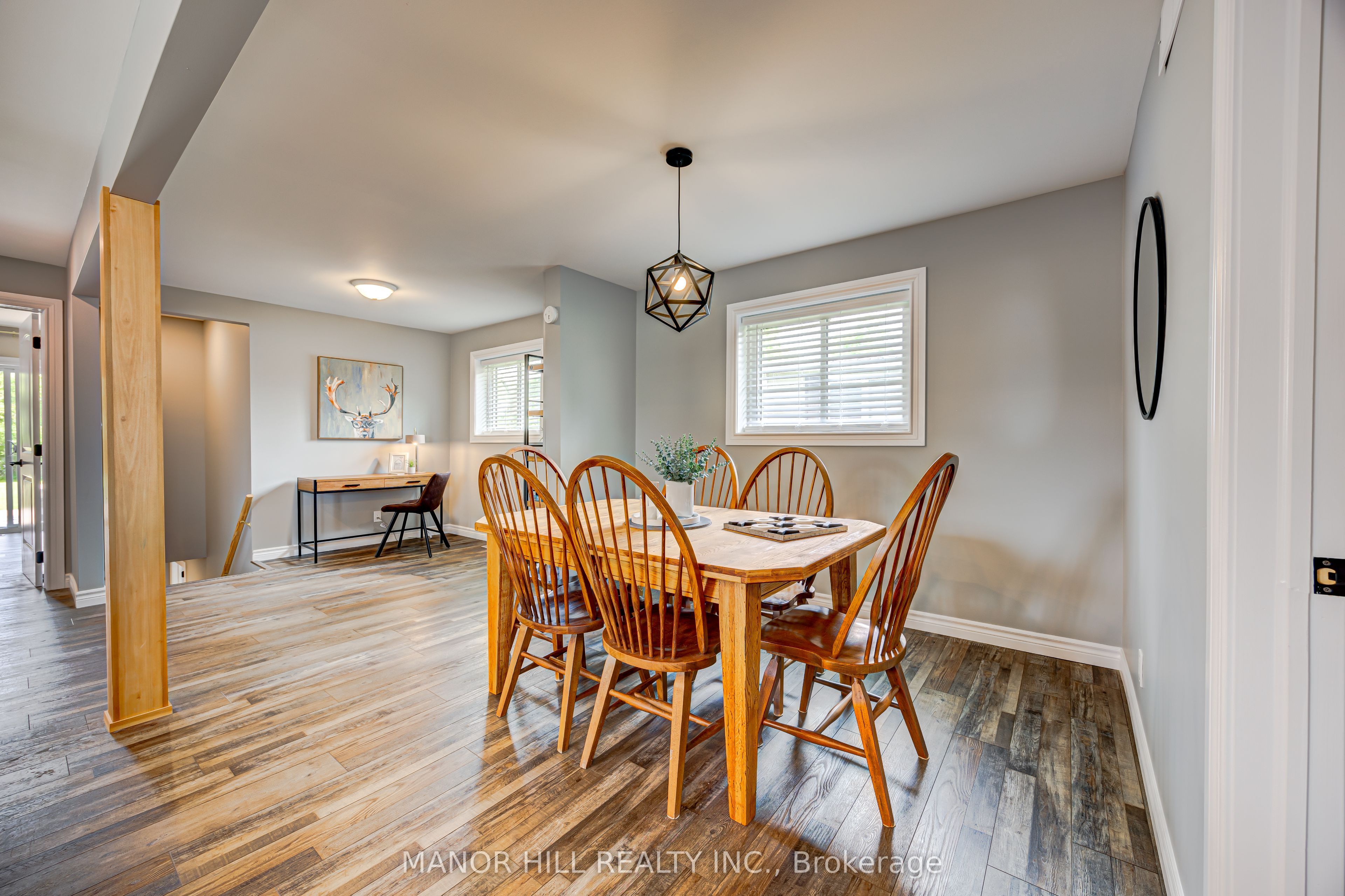 56 West Street N Property Photo 11