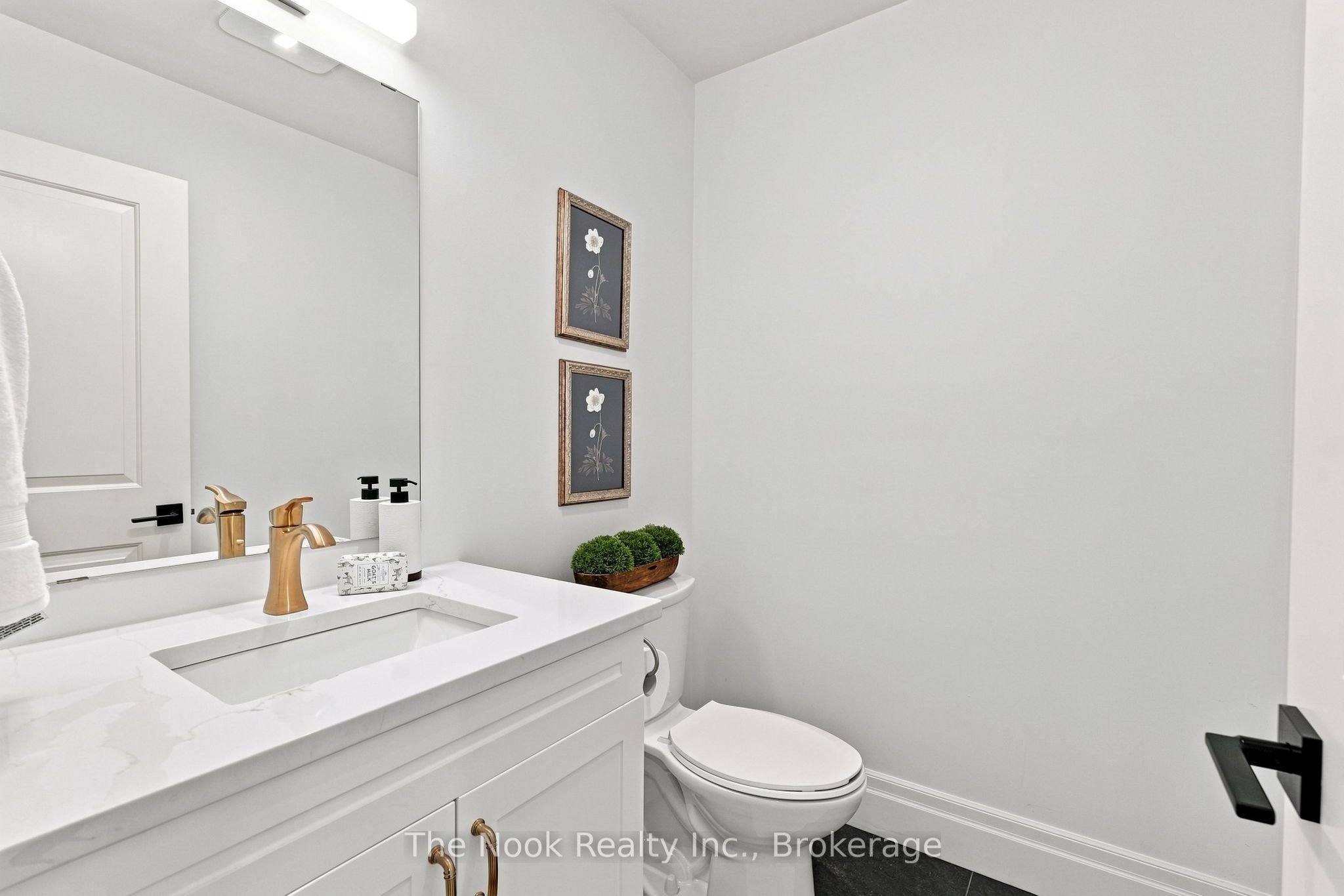 30 Campbell Crescent Property Photo 21
