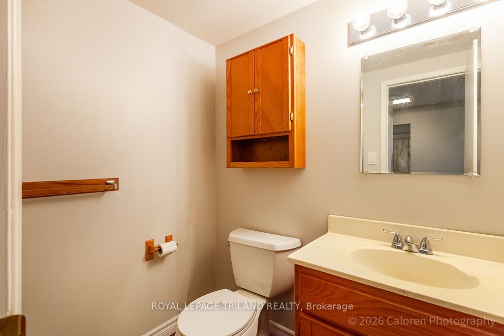 315 Bloxam Avenue Property Photo 44