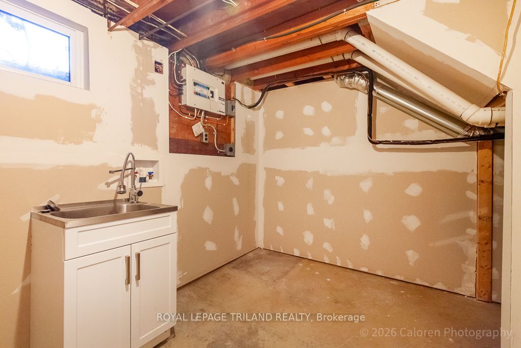 315 Bloxam Avenue Property Photo 45