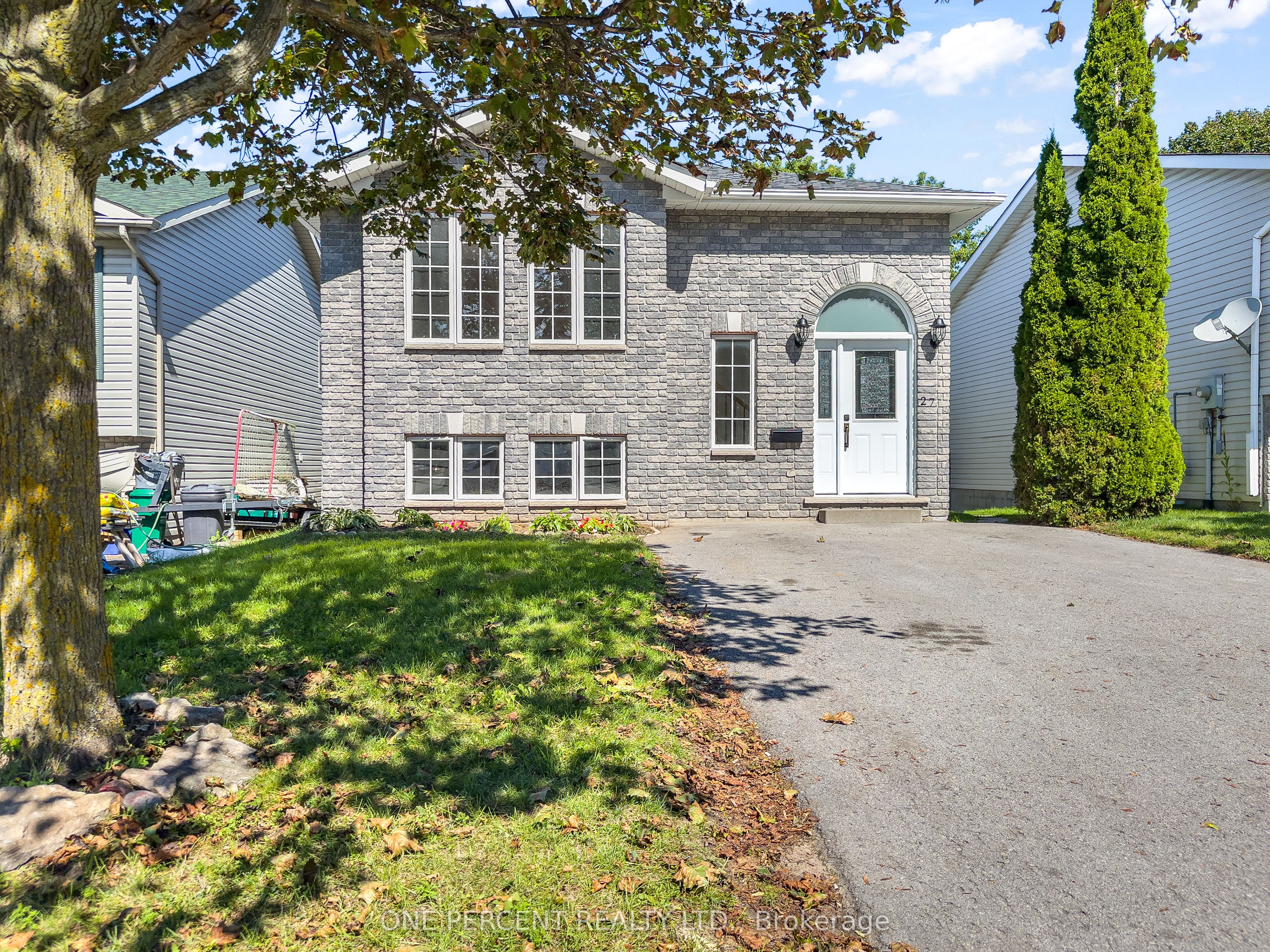 27 Faraday Gardens Property Photo 1