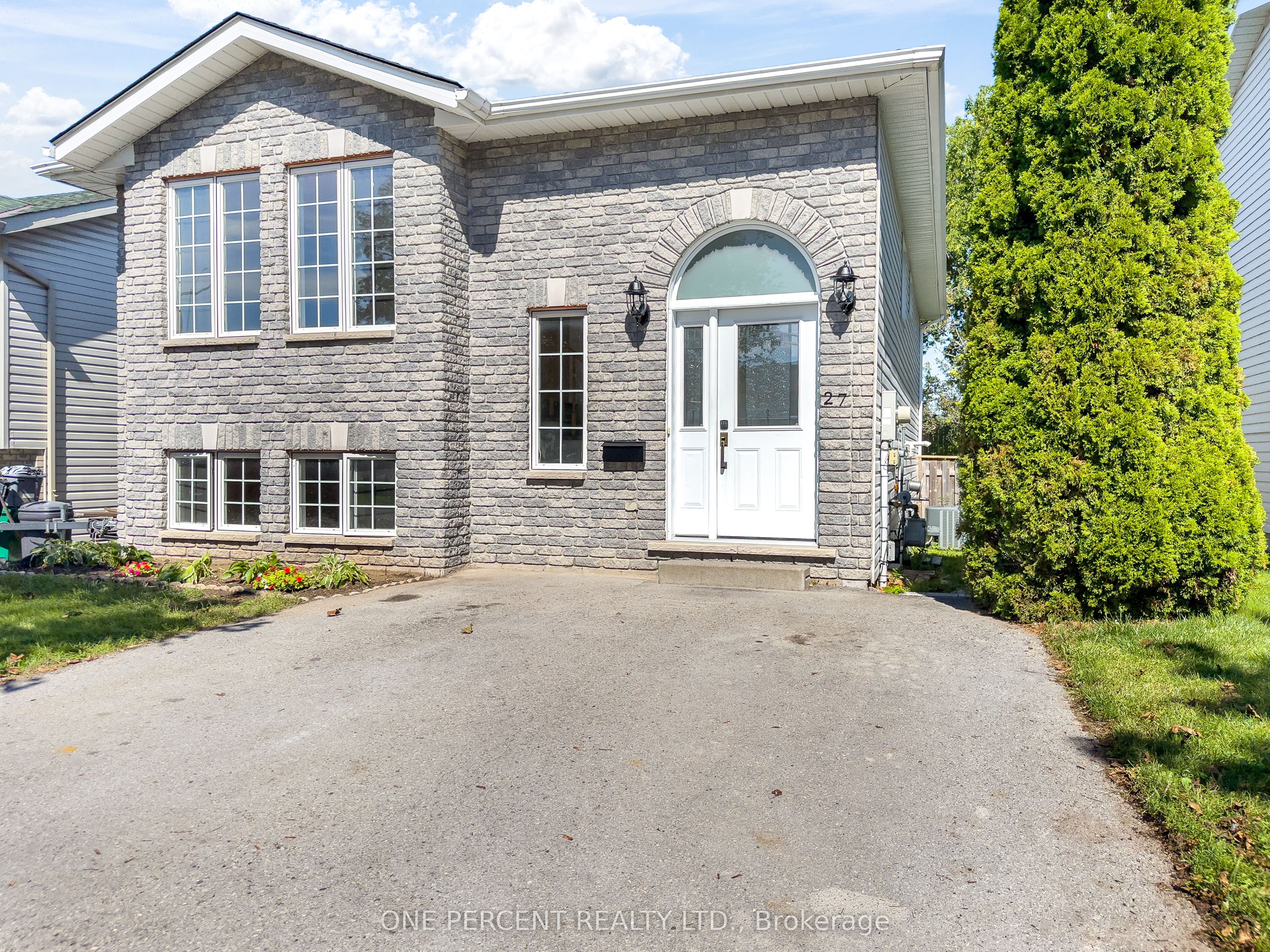 27 Faraday Gardens Property Photo 2