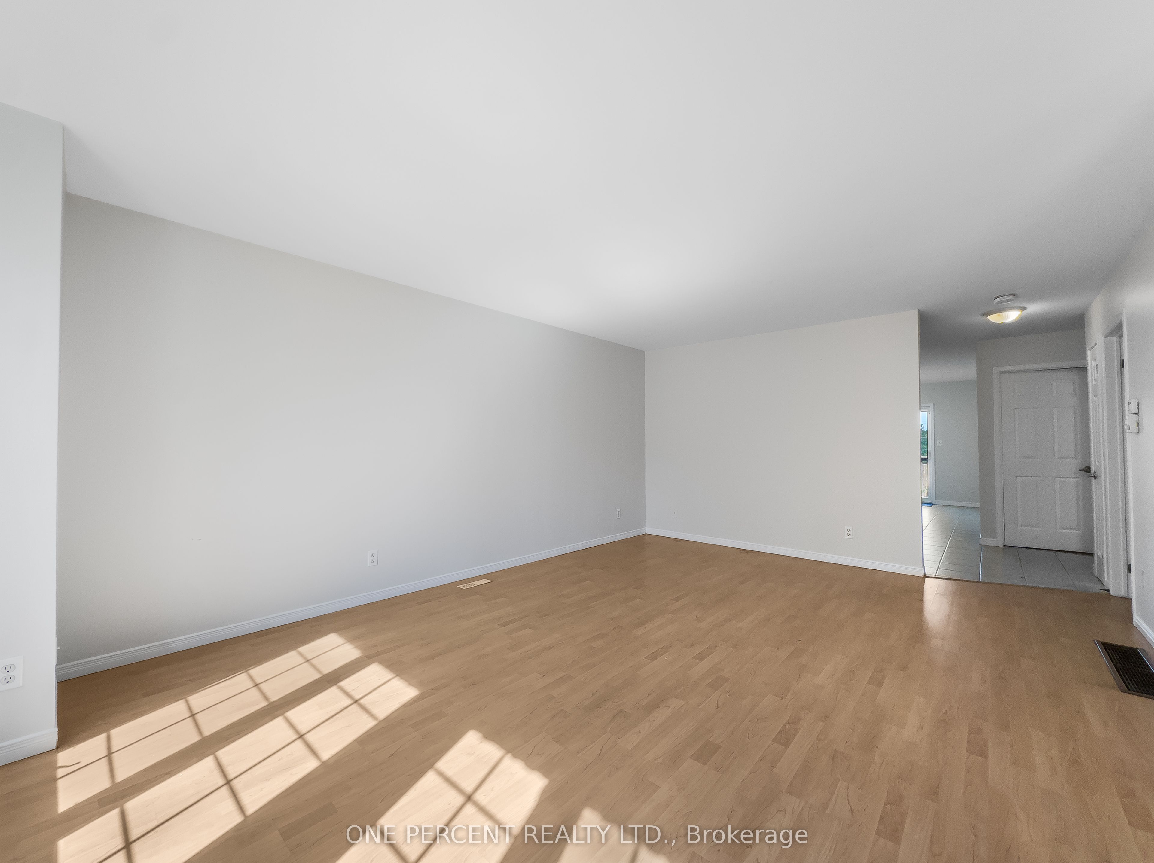 27 Faraday Gardens Property Photo 4