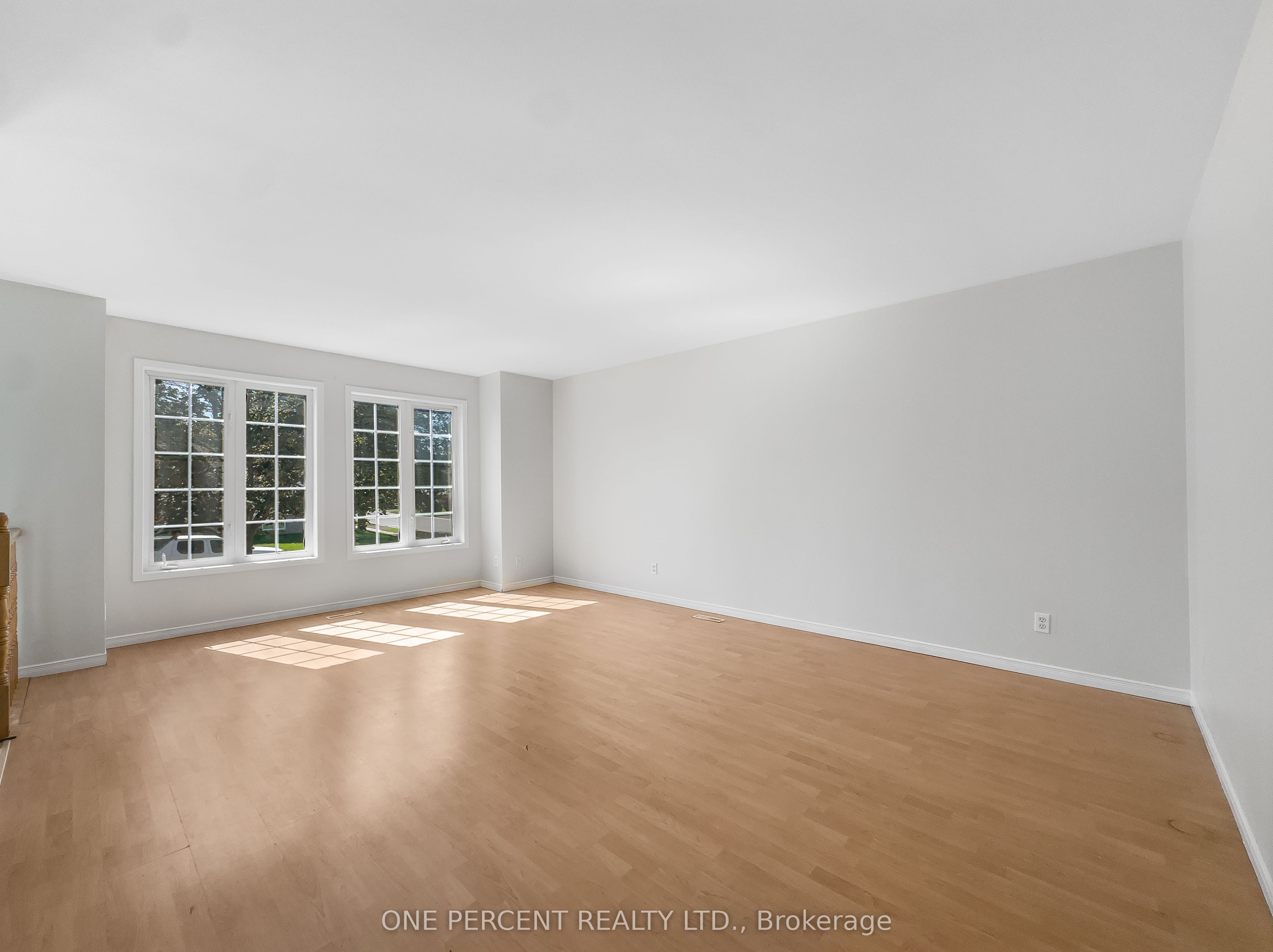 27 Faraday Gardens Property Photo 5