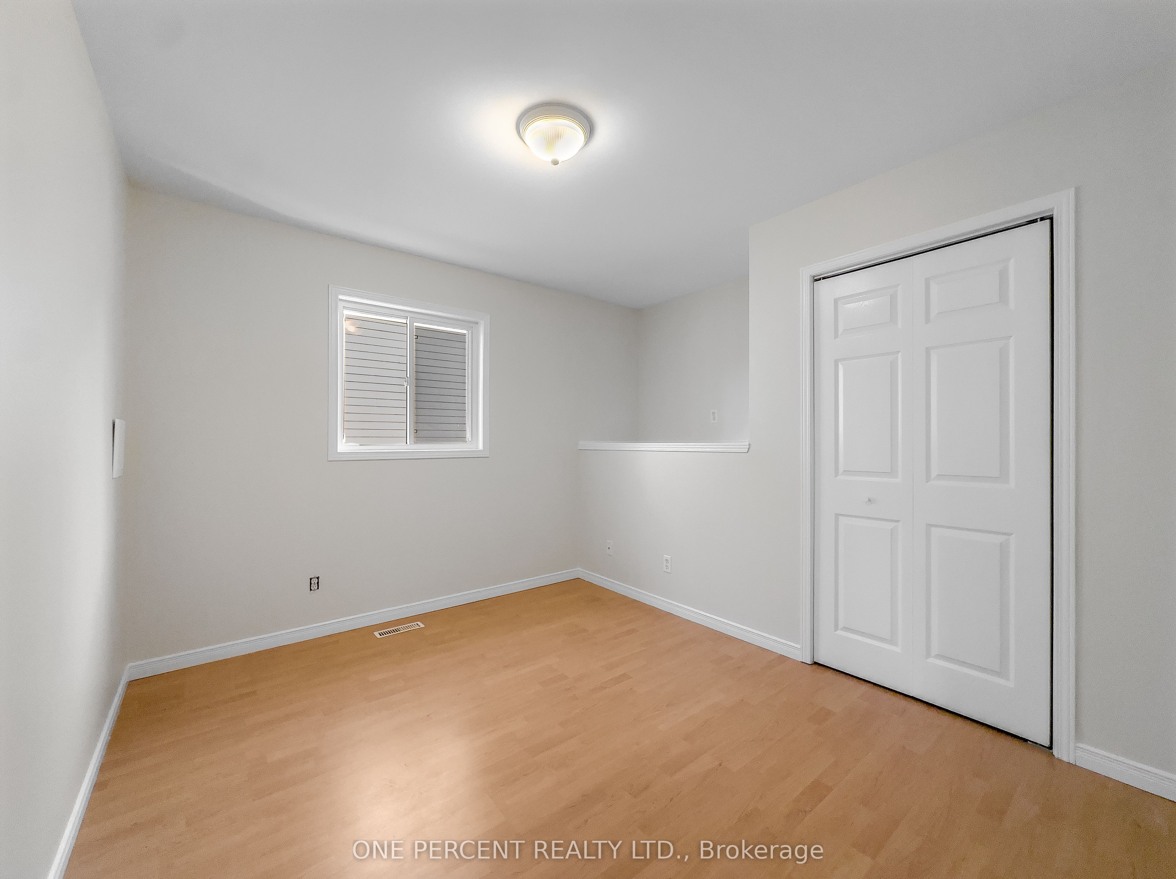 27 Faraday Gardens Property Photo 10