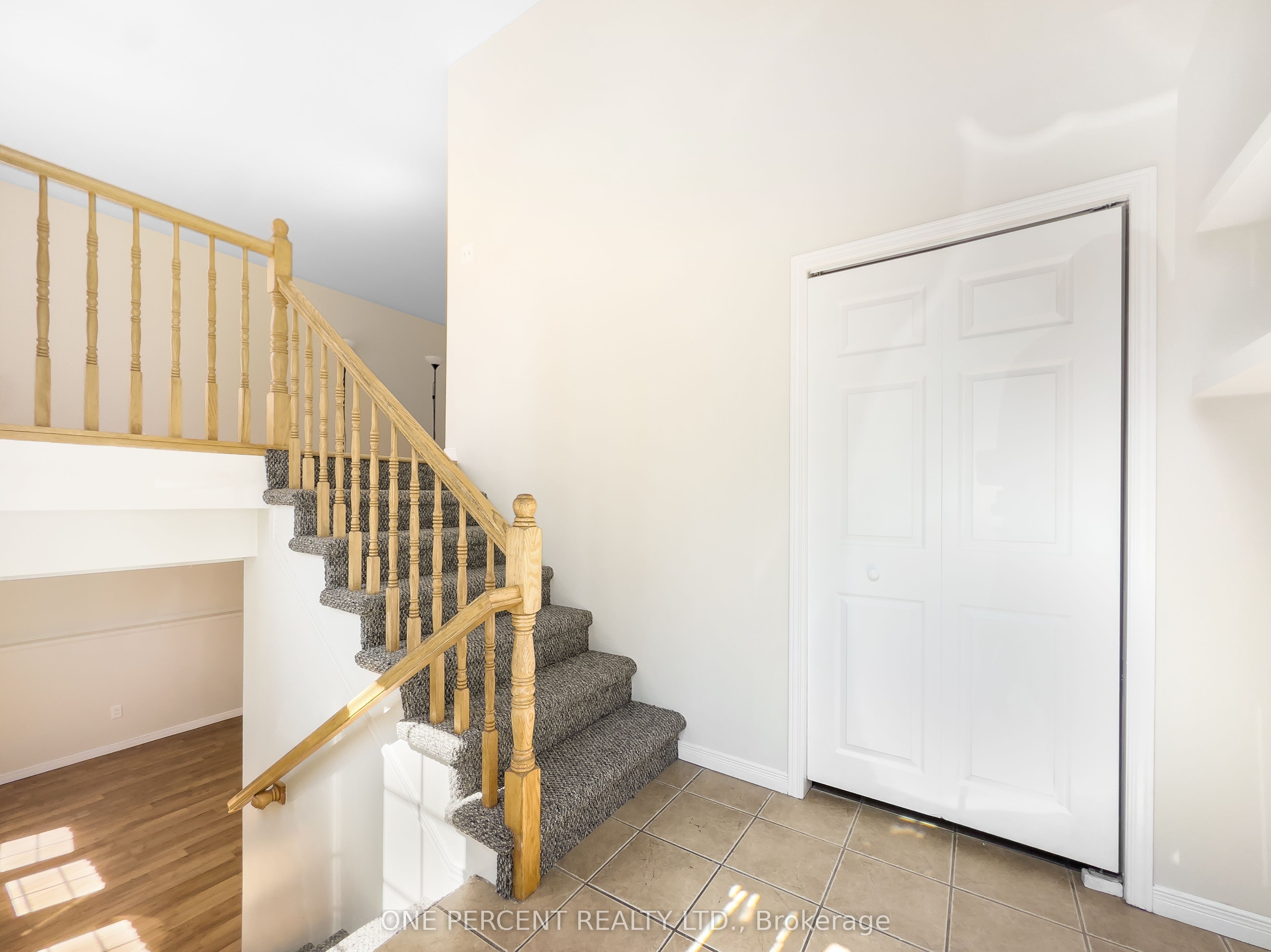 27 Faraday Gardens Property Photo 15
