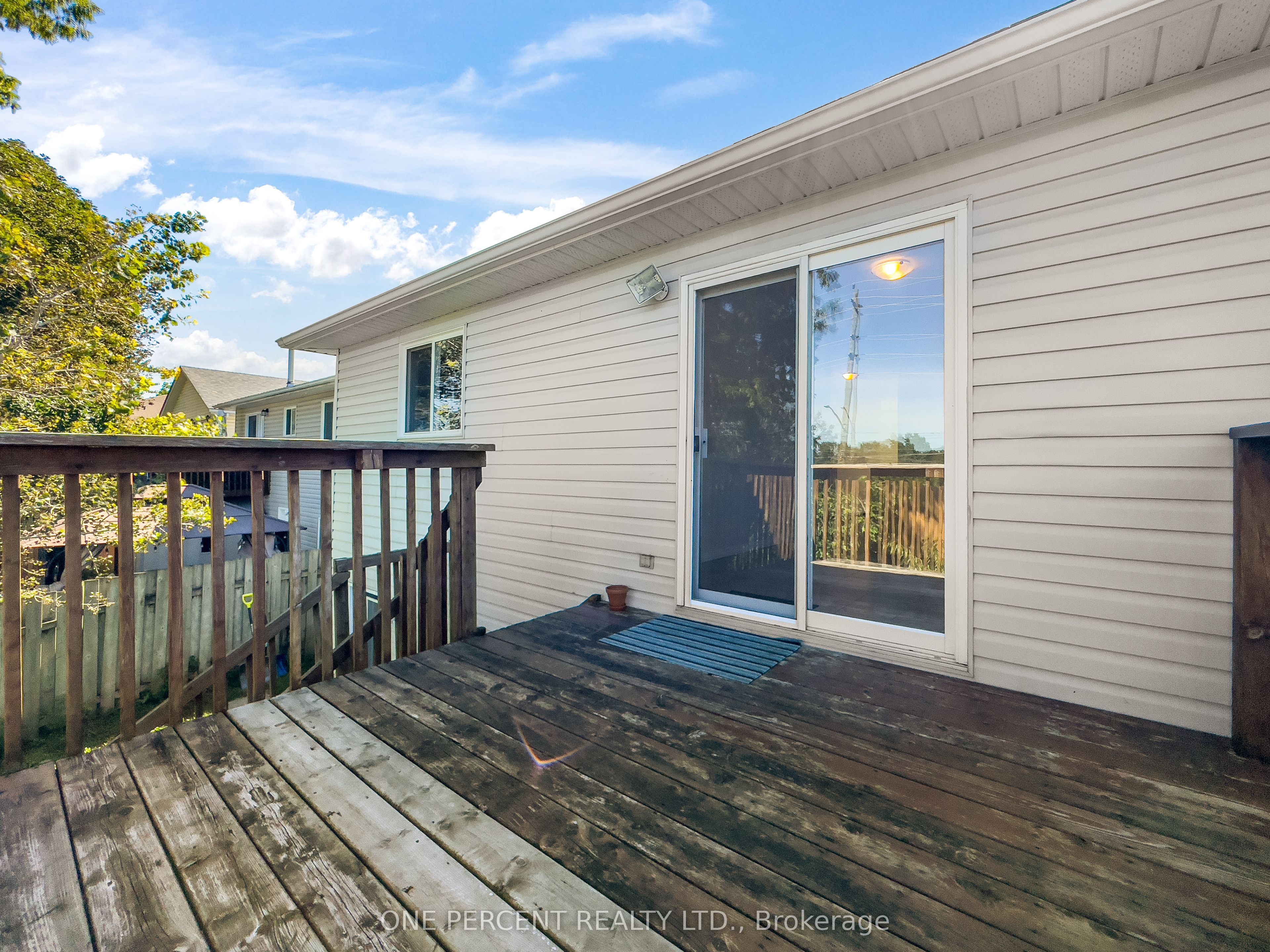 27 Faraday Gardens Property Photo 25