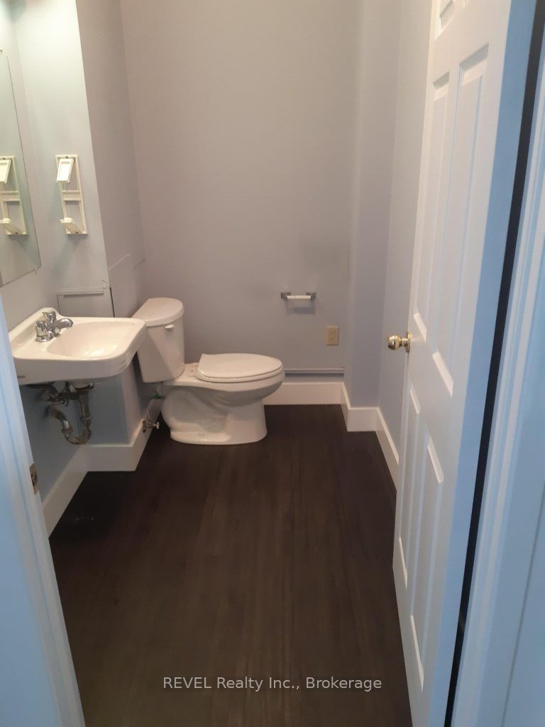 112 Queenston Street 203a&b Property Photo 8