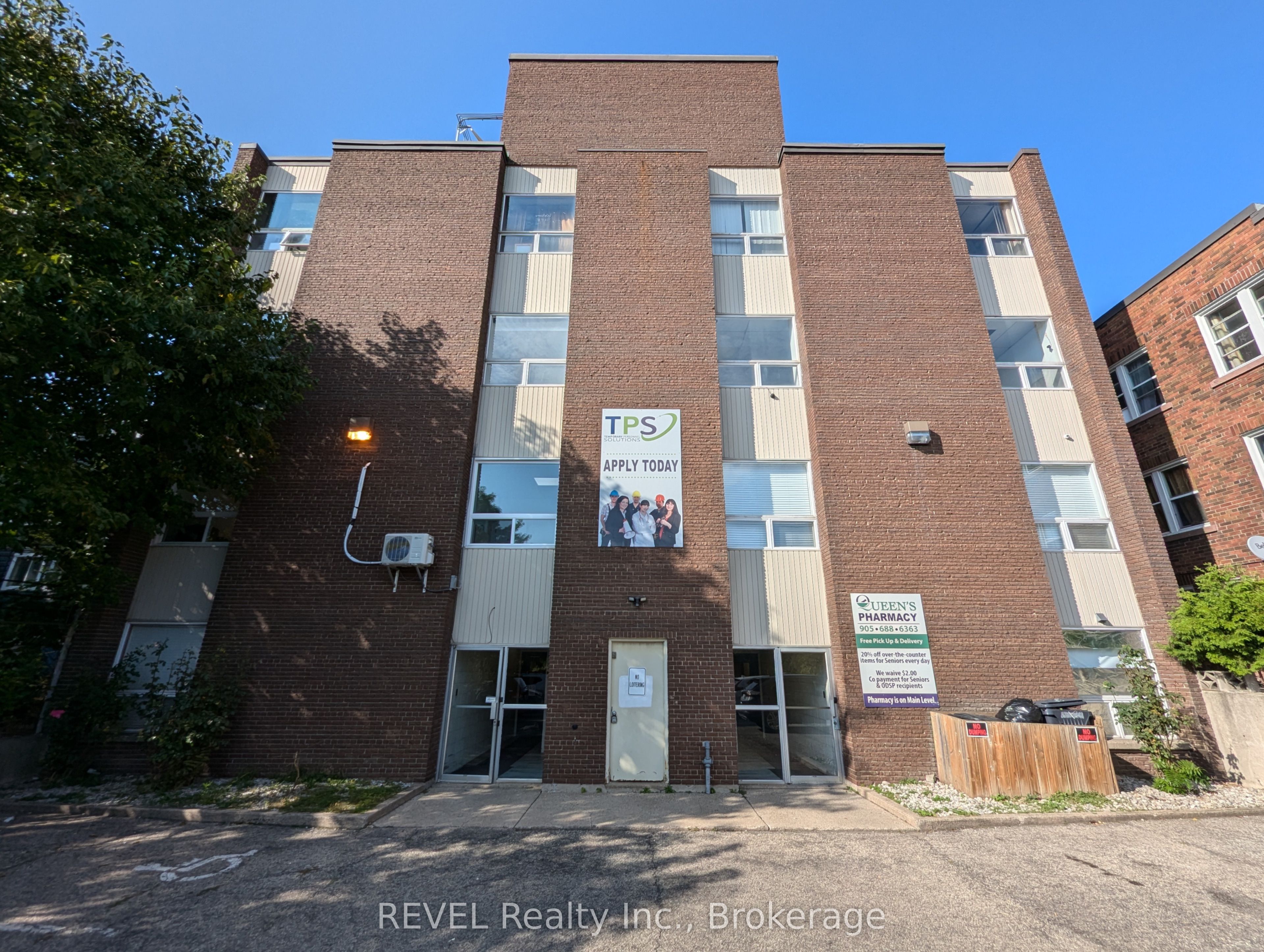 112 Queenston Street 203a&b Property Photo 11